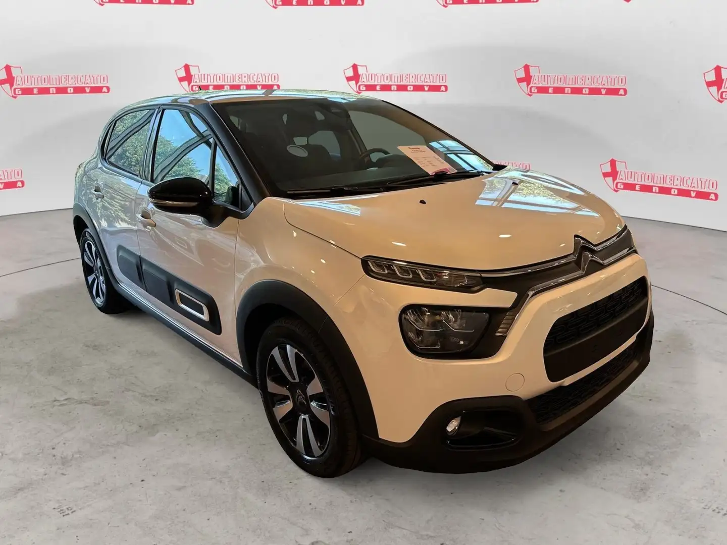 Citroen C3 PureTech 83 S&S Max Bianco - 2