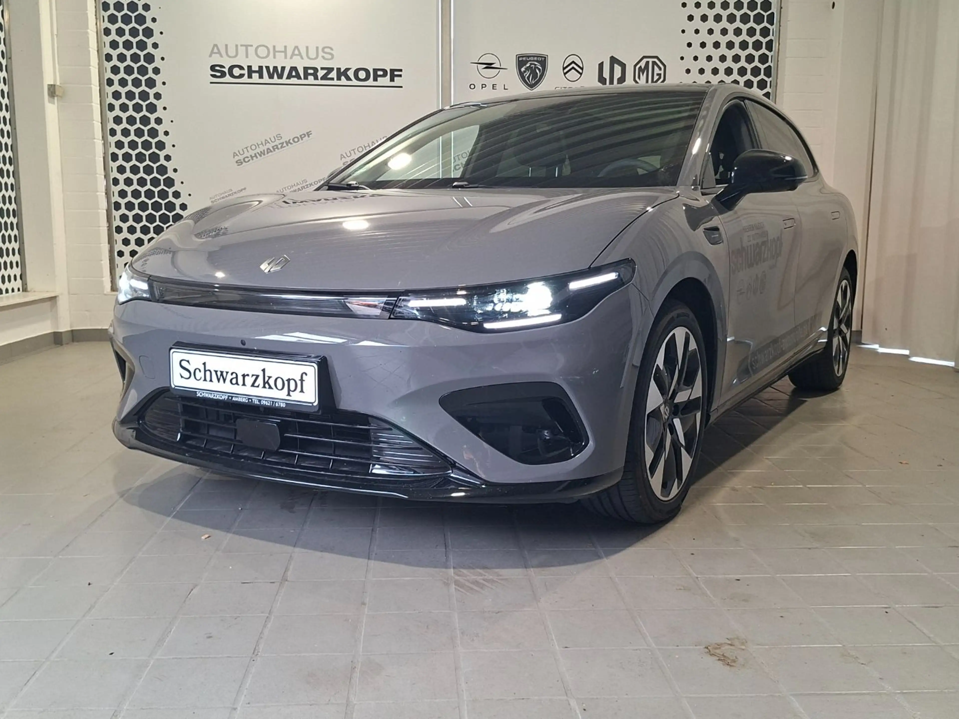 Leapmotor B05 Design Pro Max Sitzheizung+Klima+Isofix — photo 3