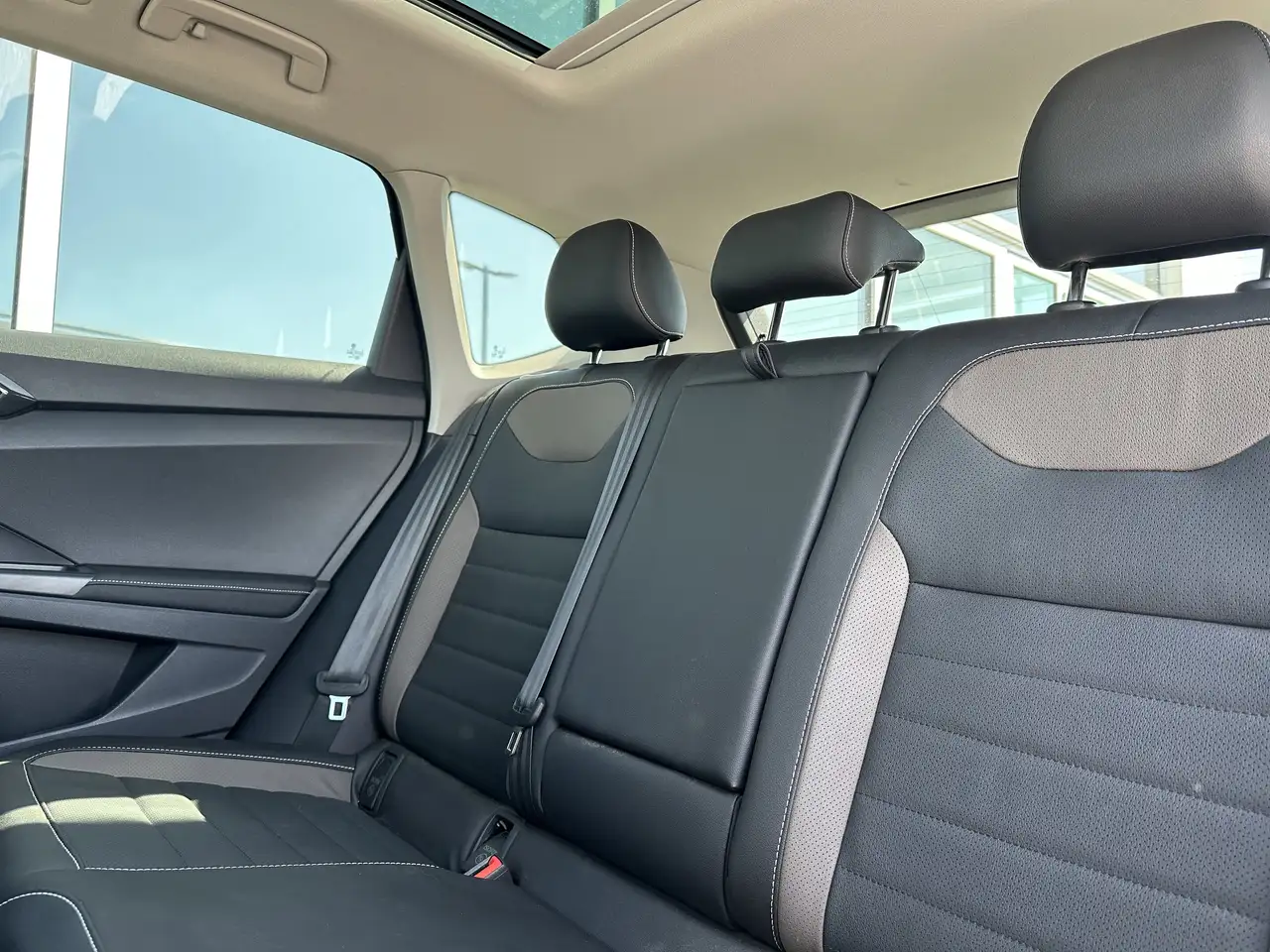 Volkswagen Taos снимка Volkswagen Taos