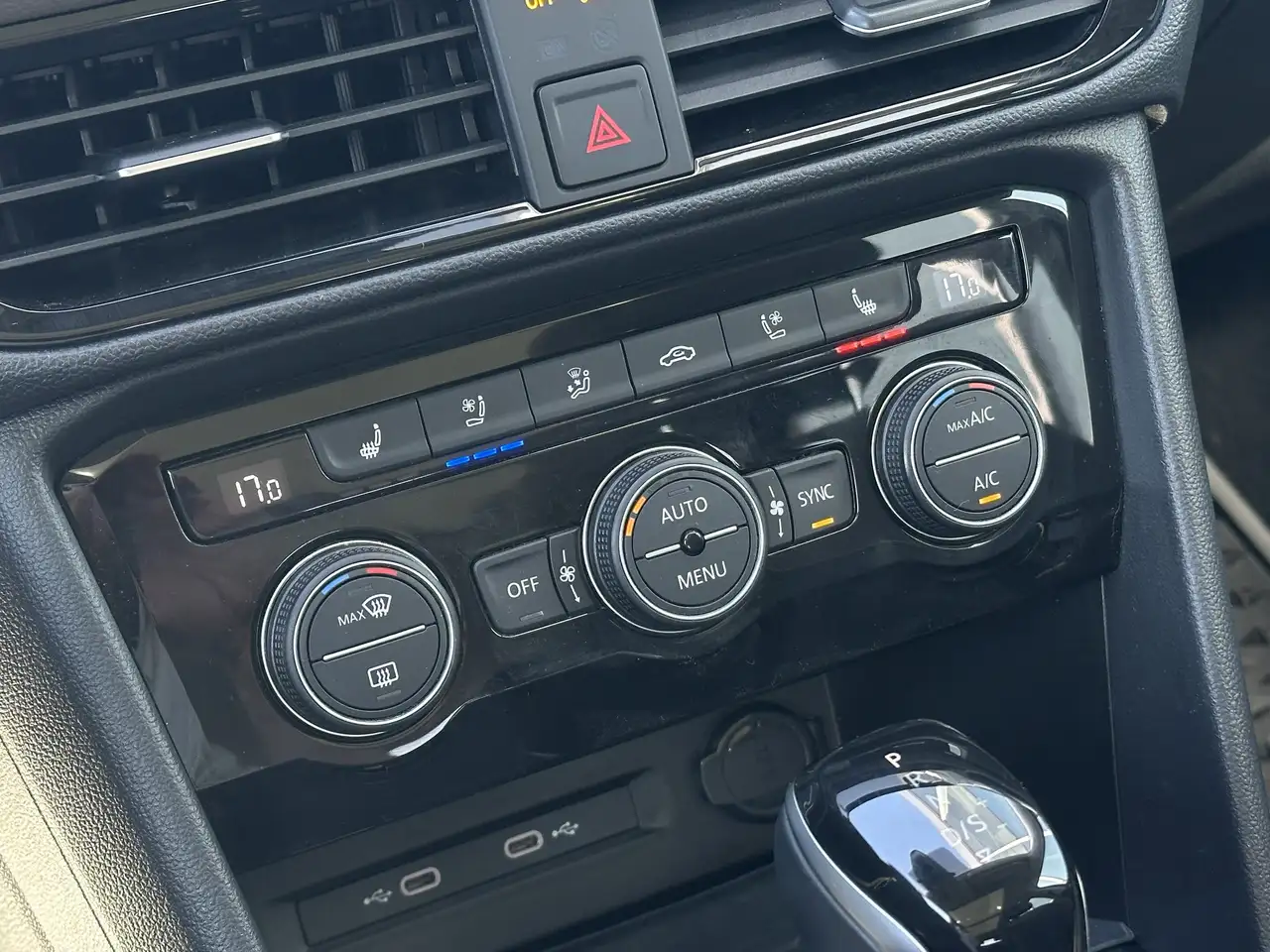 Volkswagen Taos снимка Volkswagen Taos