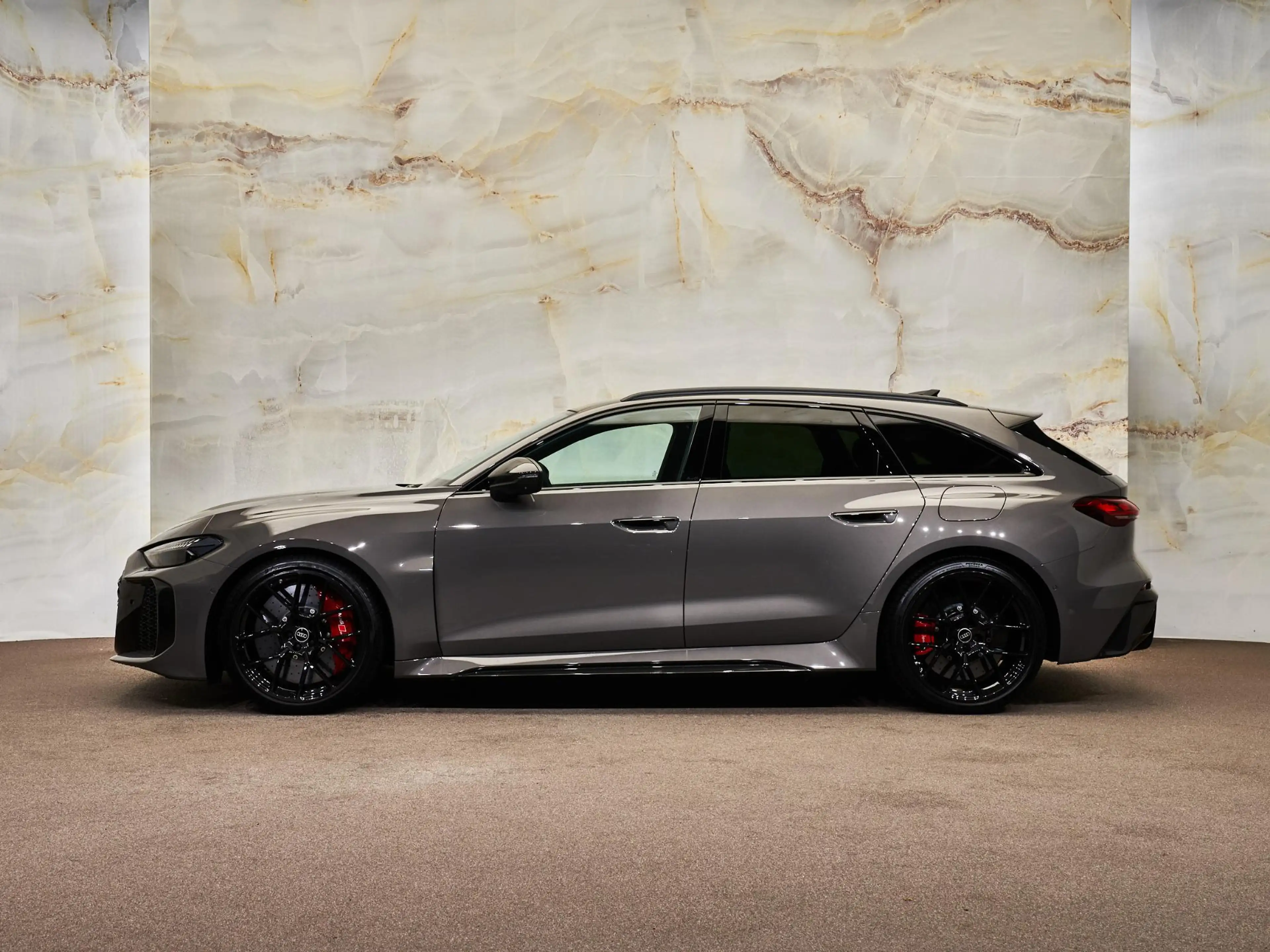 Audi RS5 Avant E-Hybrid Quattro , carbon extr., ceramic, sp — photo 3