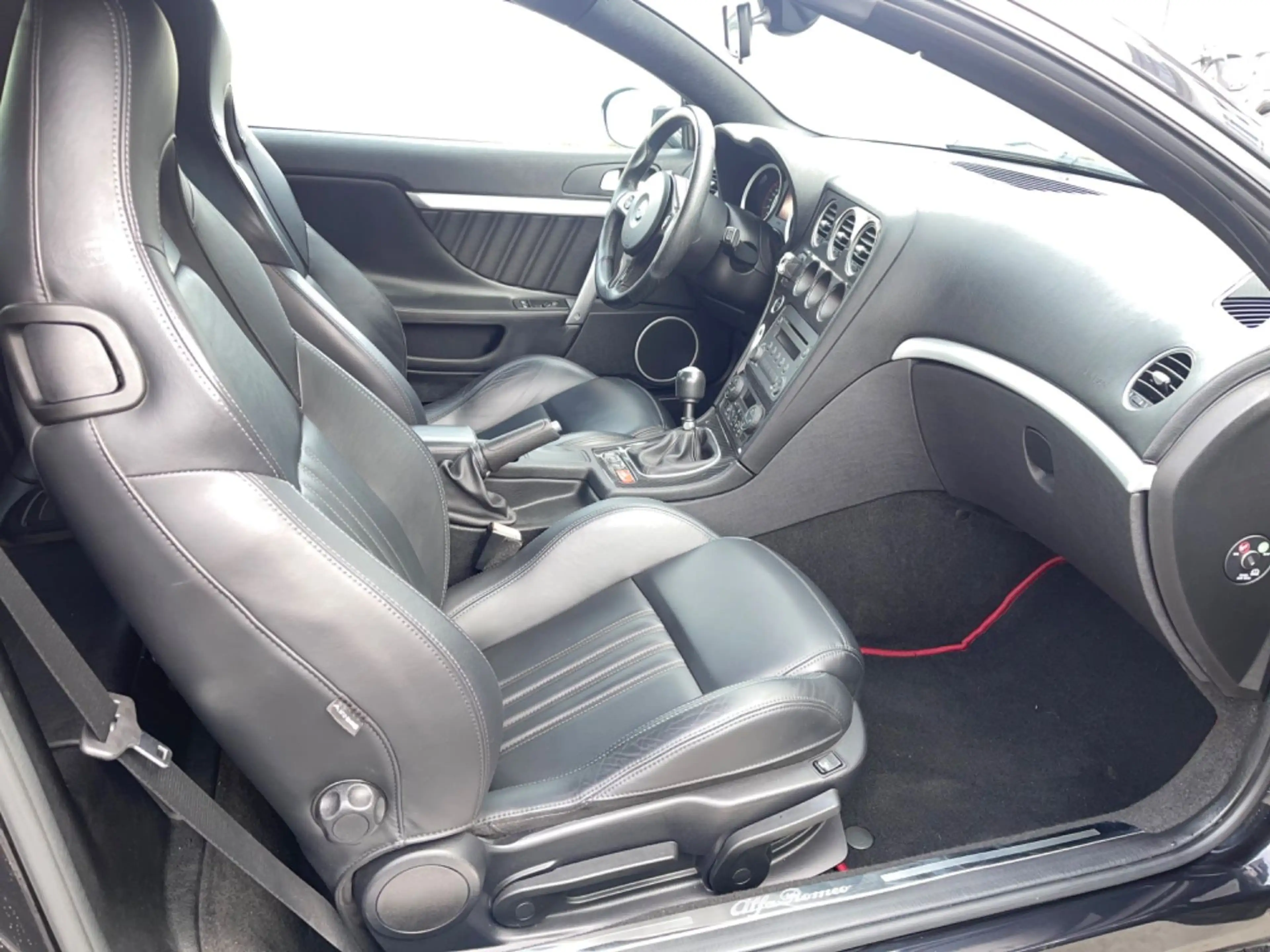 Alfa Romeo Spider 1.8 16V TBi 2HD 19Zoll leder Carbon Ausst — photo 12