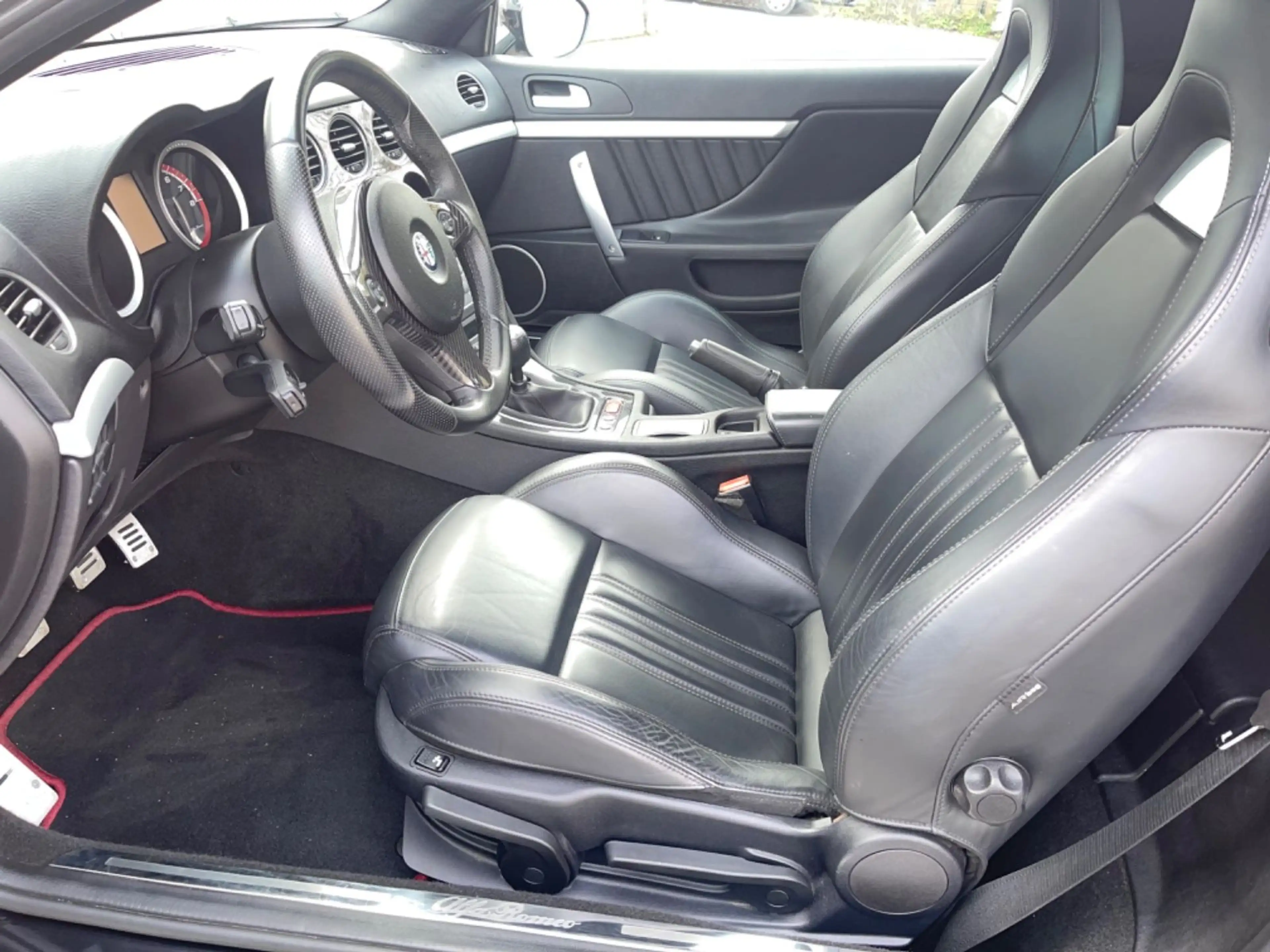 Alfa Romeo Spider 1.8 16V TBi 2HD 19Zoll leder Carbon Ausst — photo 15