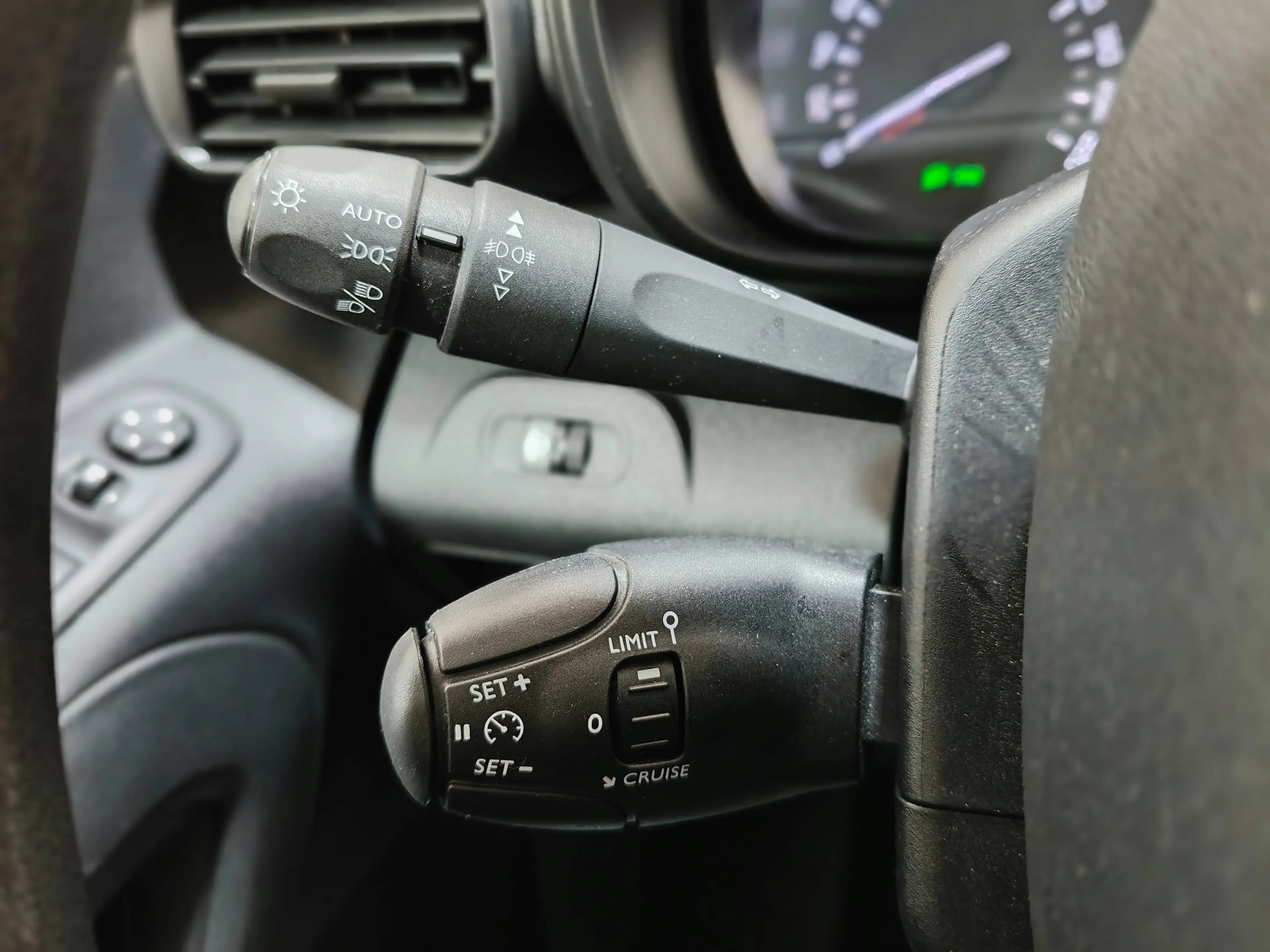Toyota Proace City 1.5 D-4D 102CV*CAMERA.DE.RECULE*BLUETOOTH*CRUISE.C* — photo 12