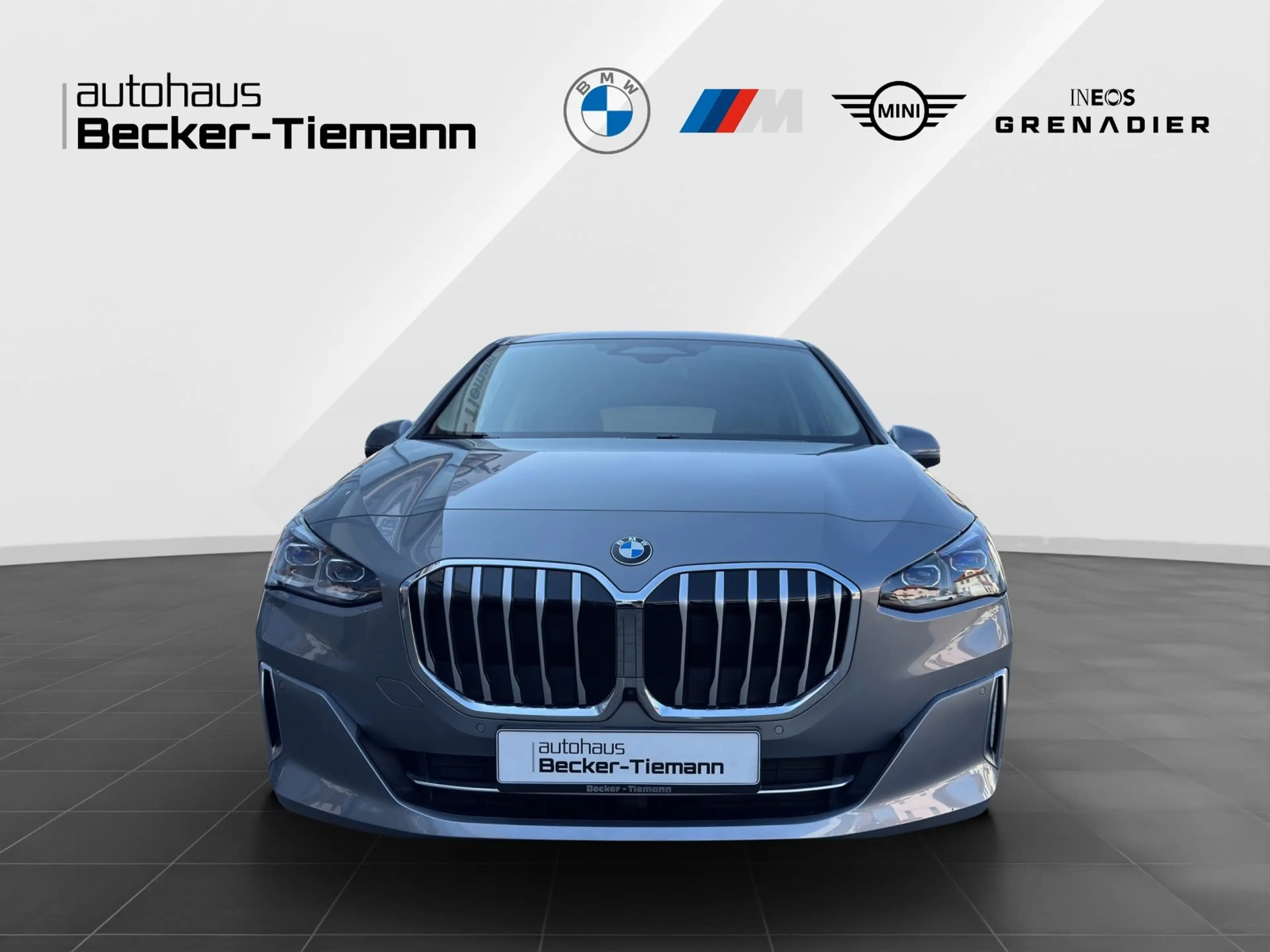 BMW 223 i Active Tourer| Luxury Line| Head Up| Adapt. LED| — photo 2