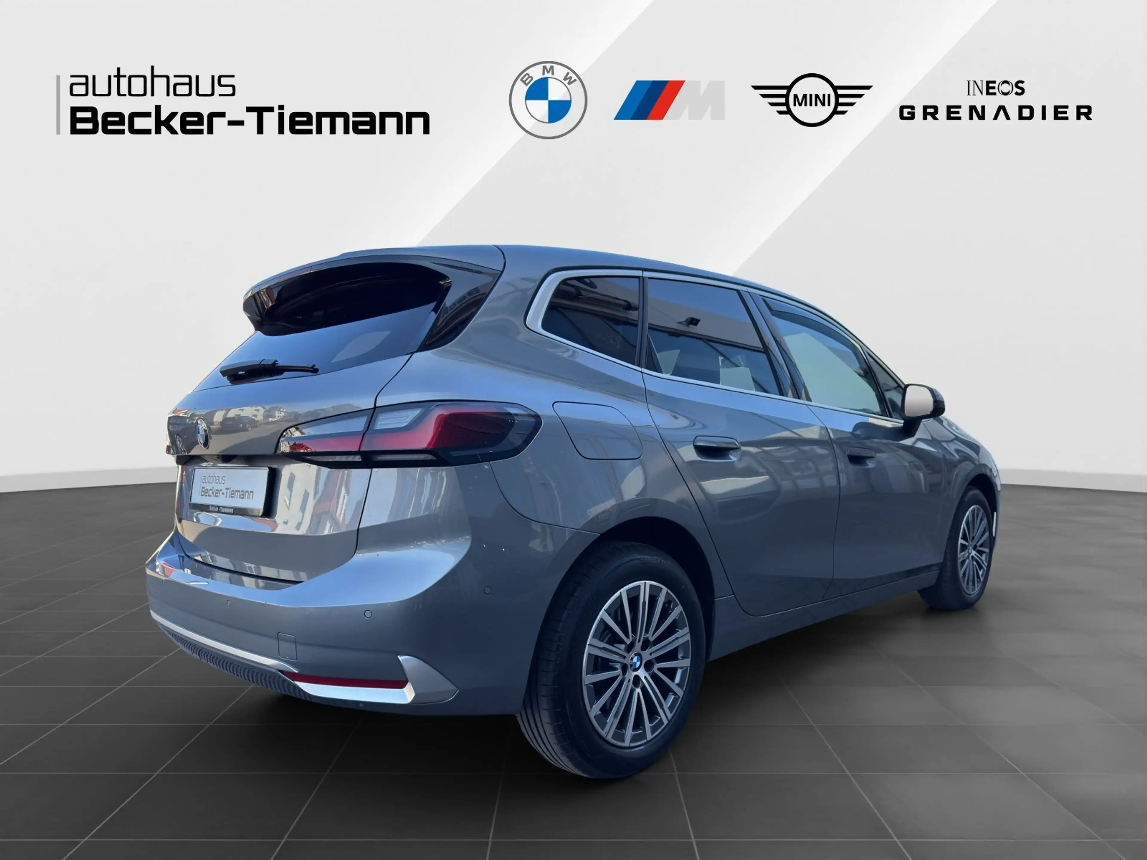 BMW 223 i Active Tourer| Luxury Line| Head Up| Adapt. LED| — photo 6