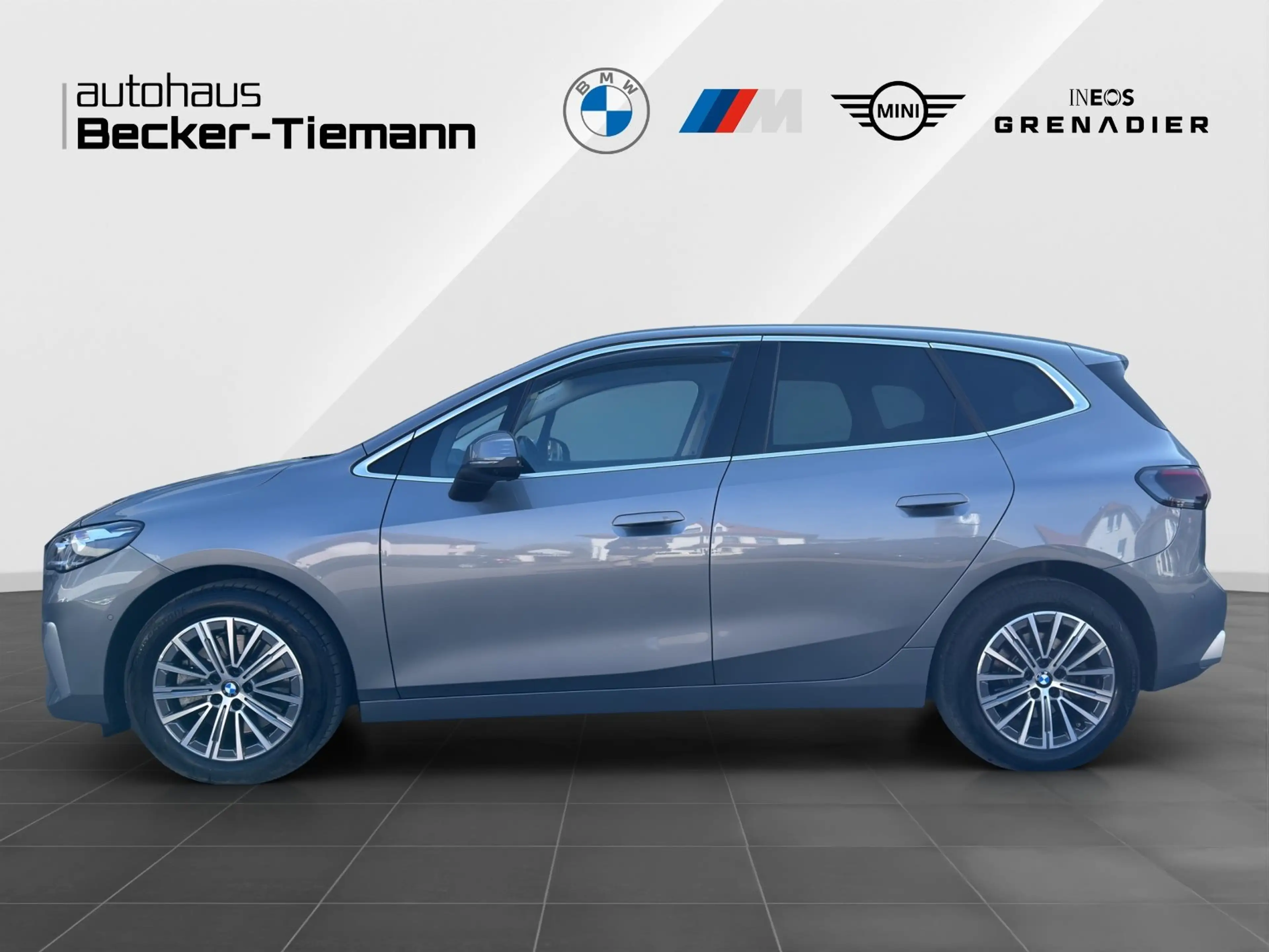 BMW 223 i Active Tourer| Luxury Line| Head Up| Adapt. LED| — photo 3