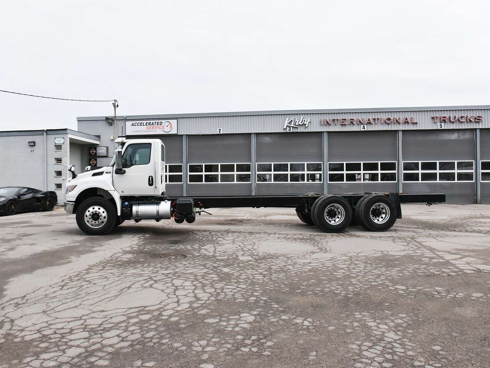 2027 International MV607