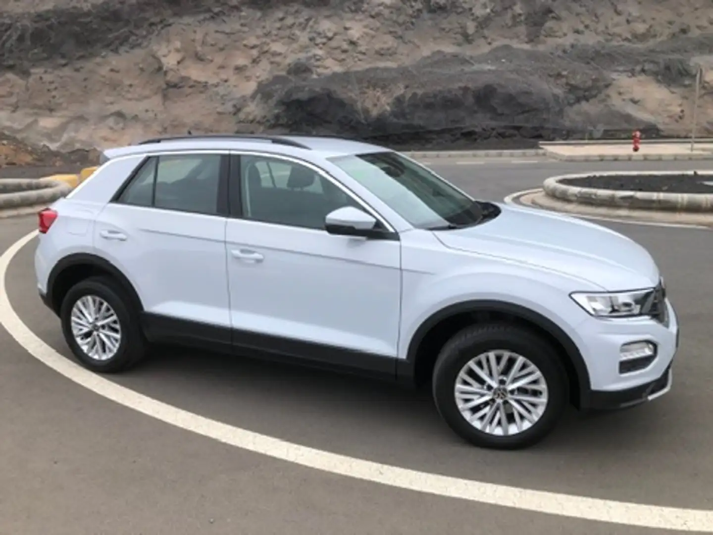 Volkswagen T-Roc 1.5 TSI Advance Style DSG7 - 1