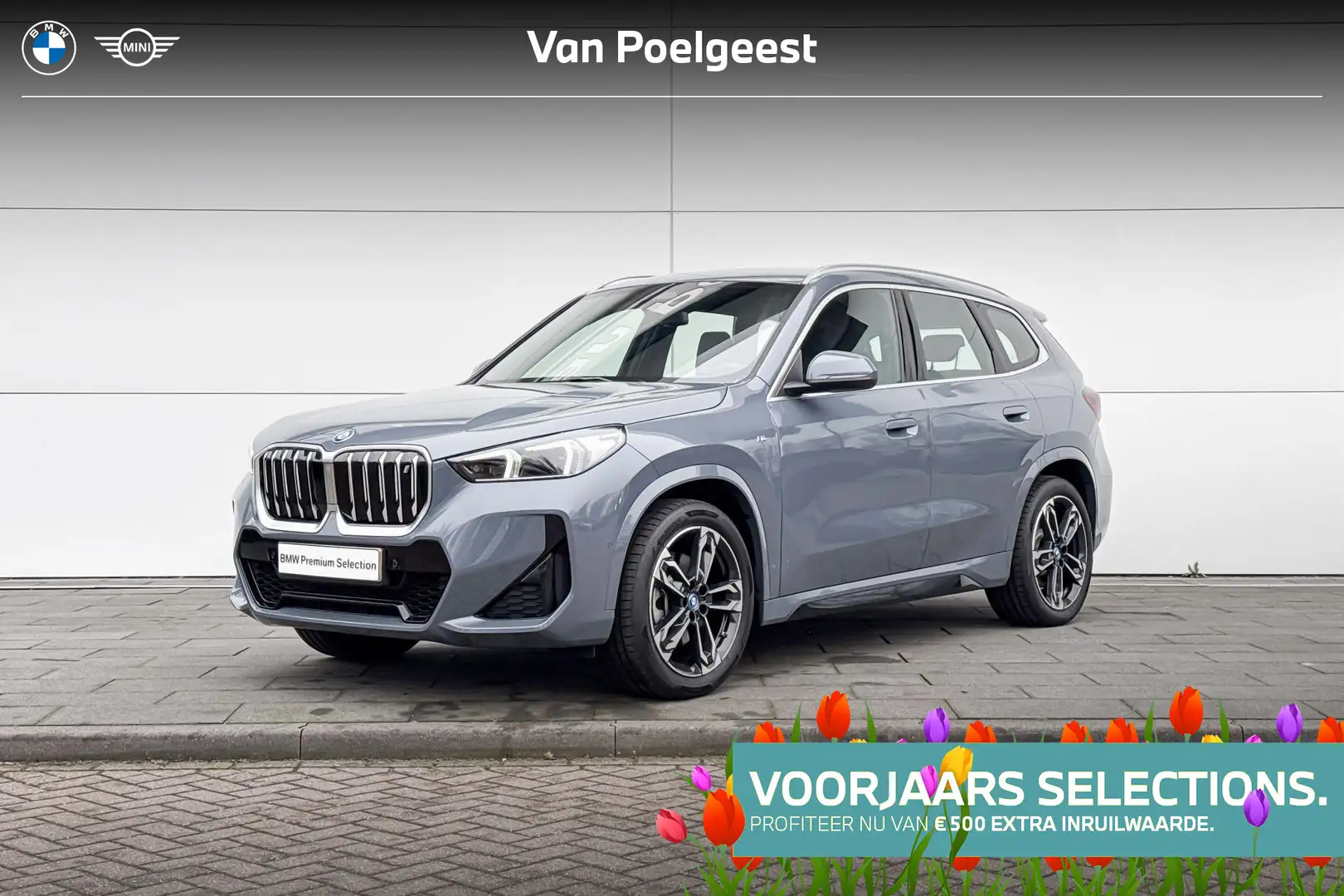 BMW iX1 xDrive30 | M Sport | Stoelverwarming | Driving Ass Grijs - 1