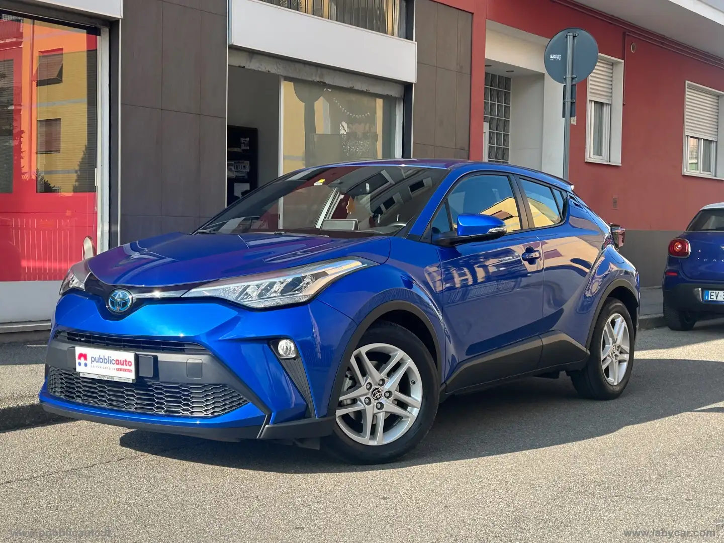 Toyota C-HR 1.8 Hybrid E-CVT Active Blu/Azzurro - 1