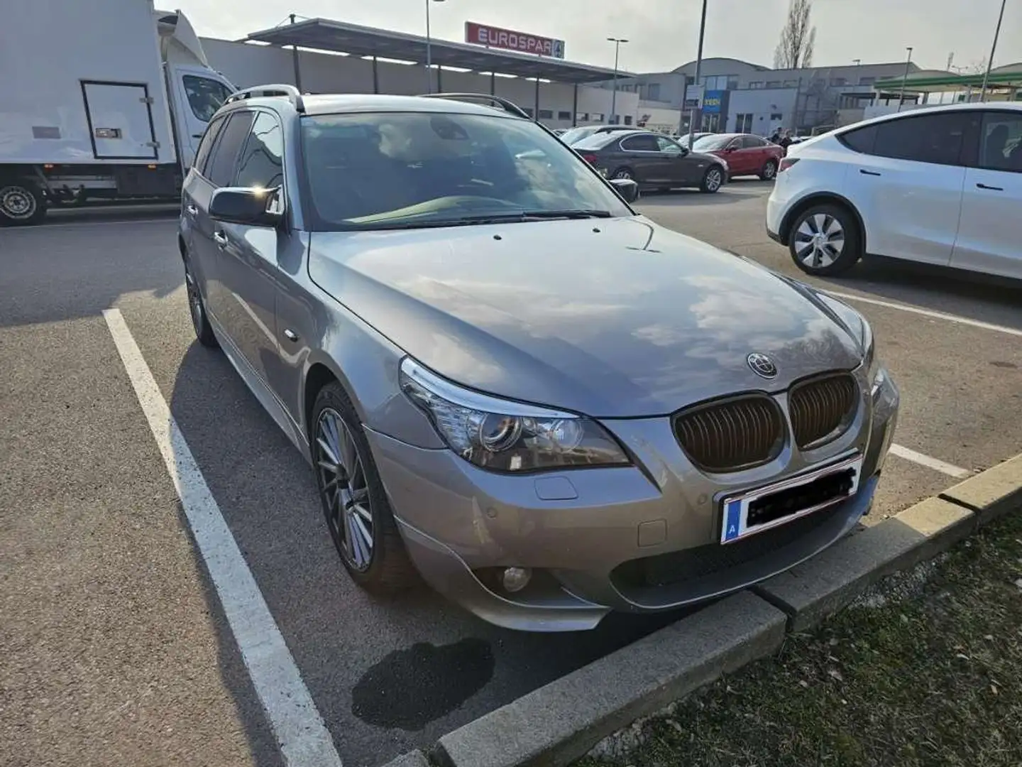 BMW 530 530d Touring Aut. Szürke - 1