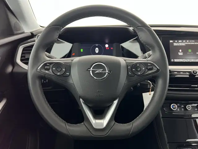 Opel Grandland view 15