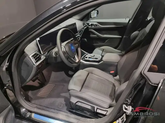 BMW I4 view 7
