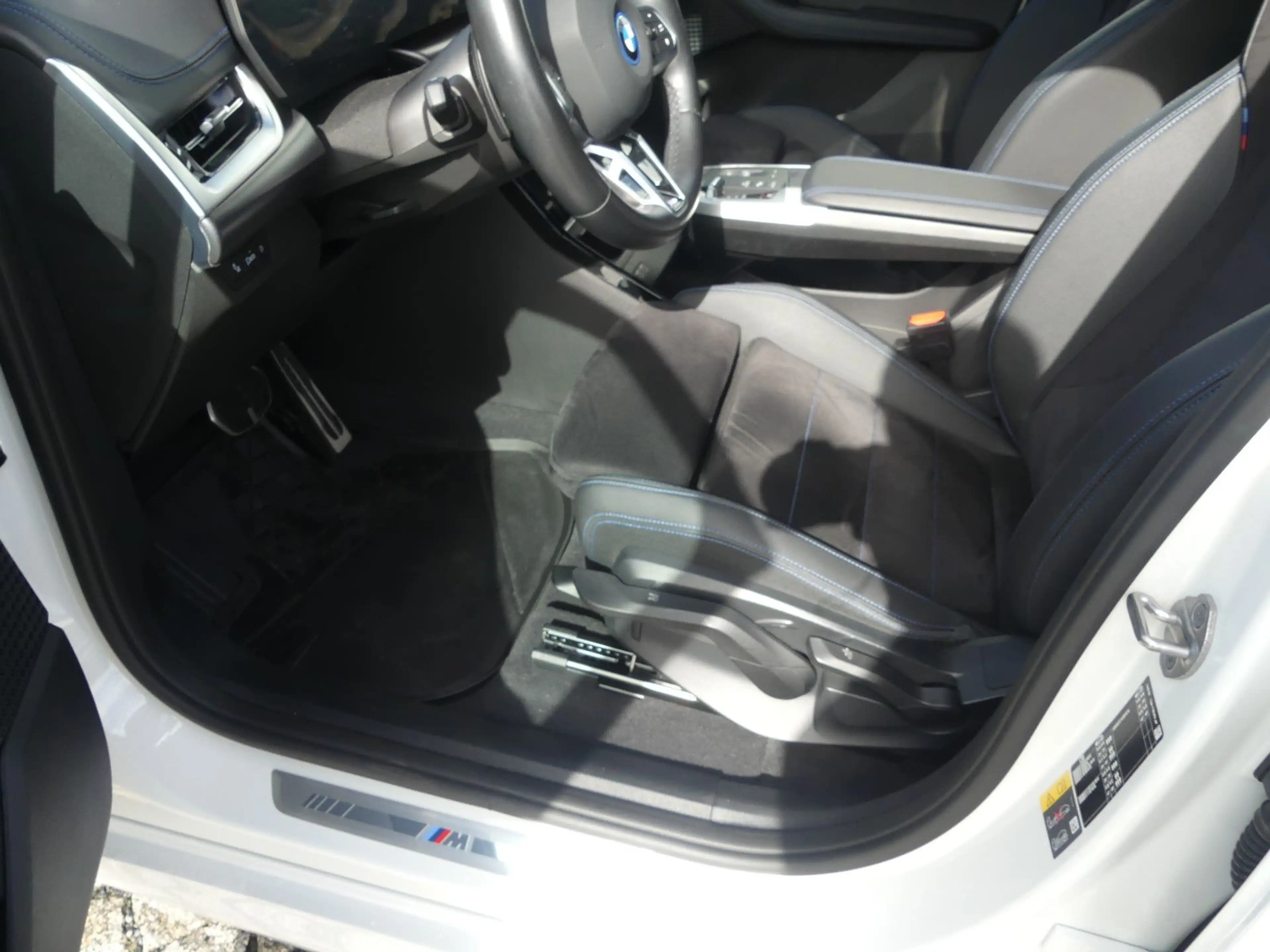 BMW 225 2 Active Tourer 225 e xDrive M Sport — photo 12