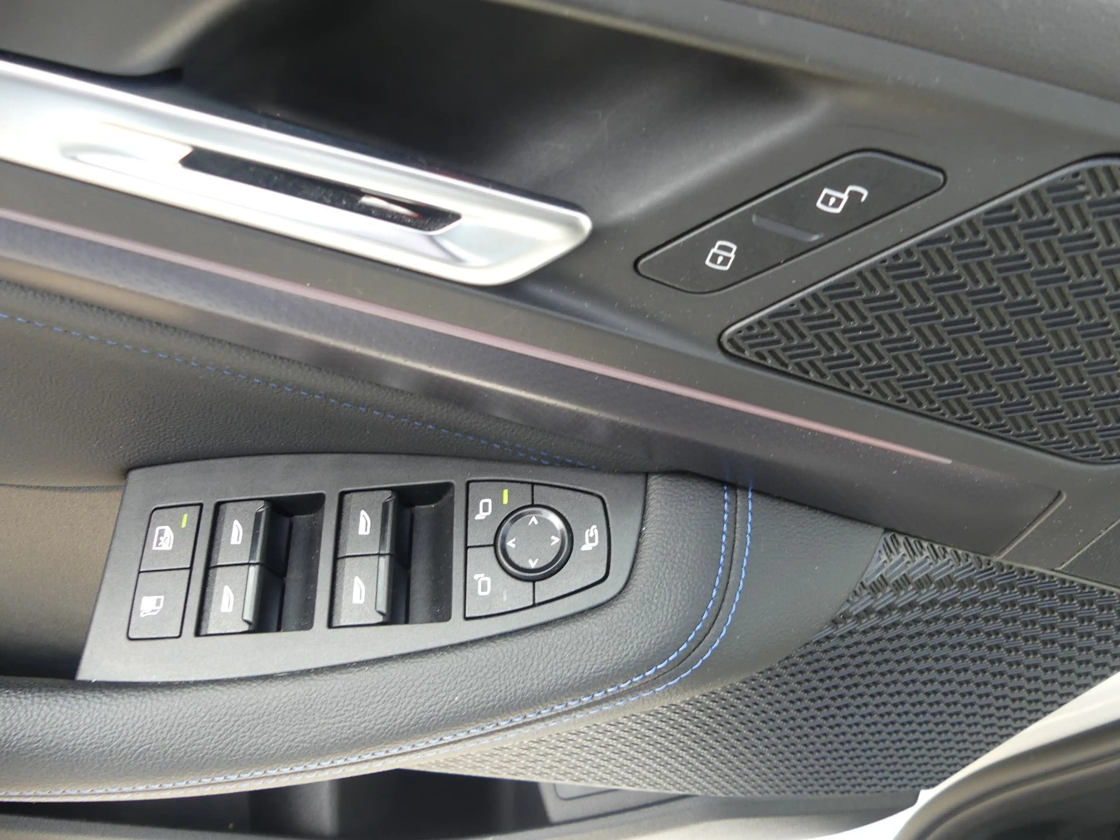 BMW 225 2 Active Tourer 225 e xDrive M Sport — photo 11