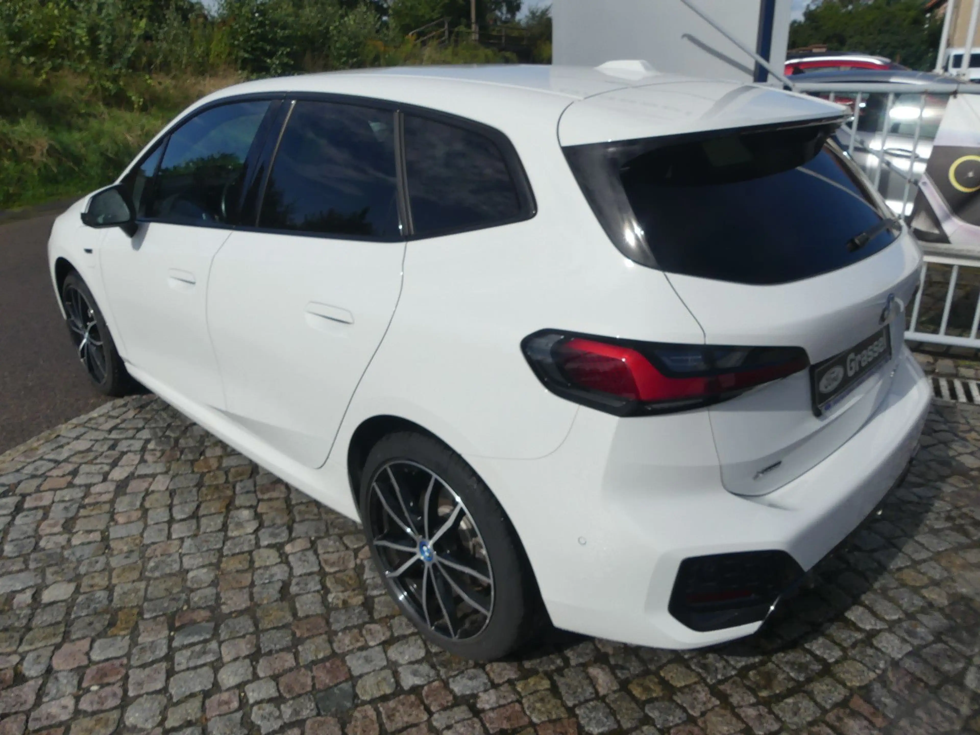 BMW 225 2 Active Tourer 225 e xDrive M Sport — photo 5