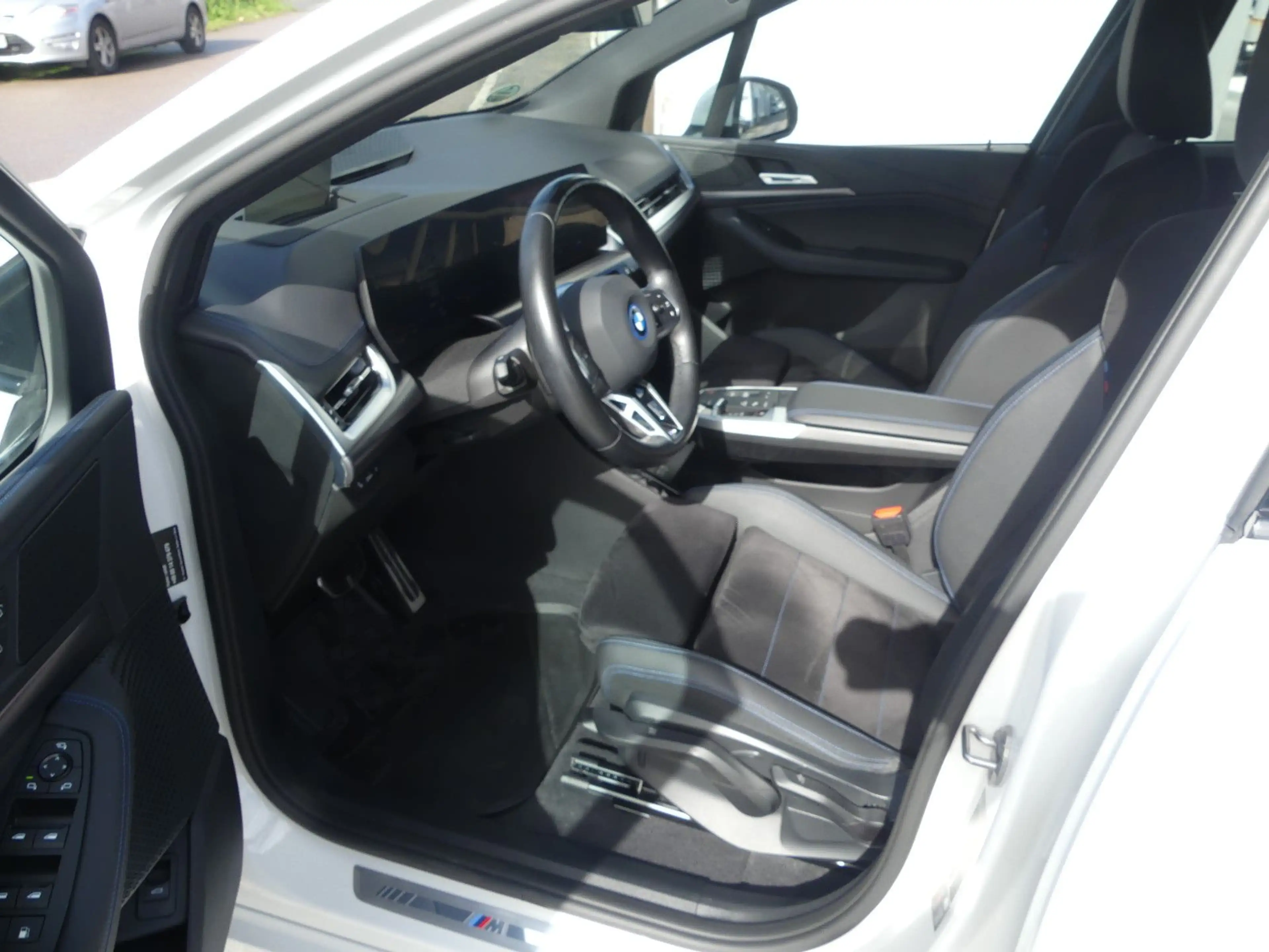 BMW 225 2 Active Tourer 225 e xDrive M Sport — photo 10