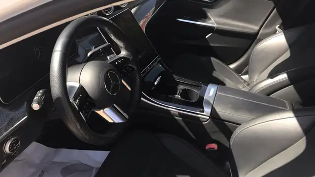 Mercedes-Benz C-Class view 6