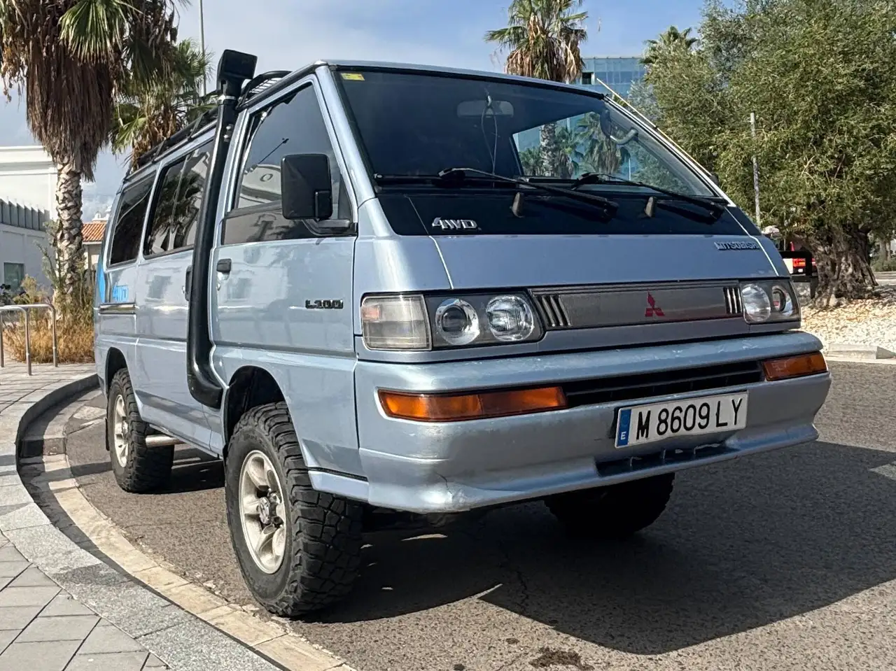 Mitsubishi L300 Delica 4wd 2.5 Turbo diesel 4x4, foto 4
