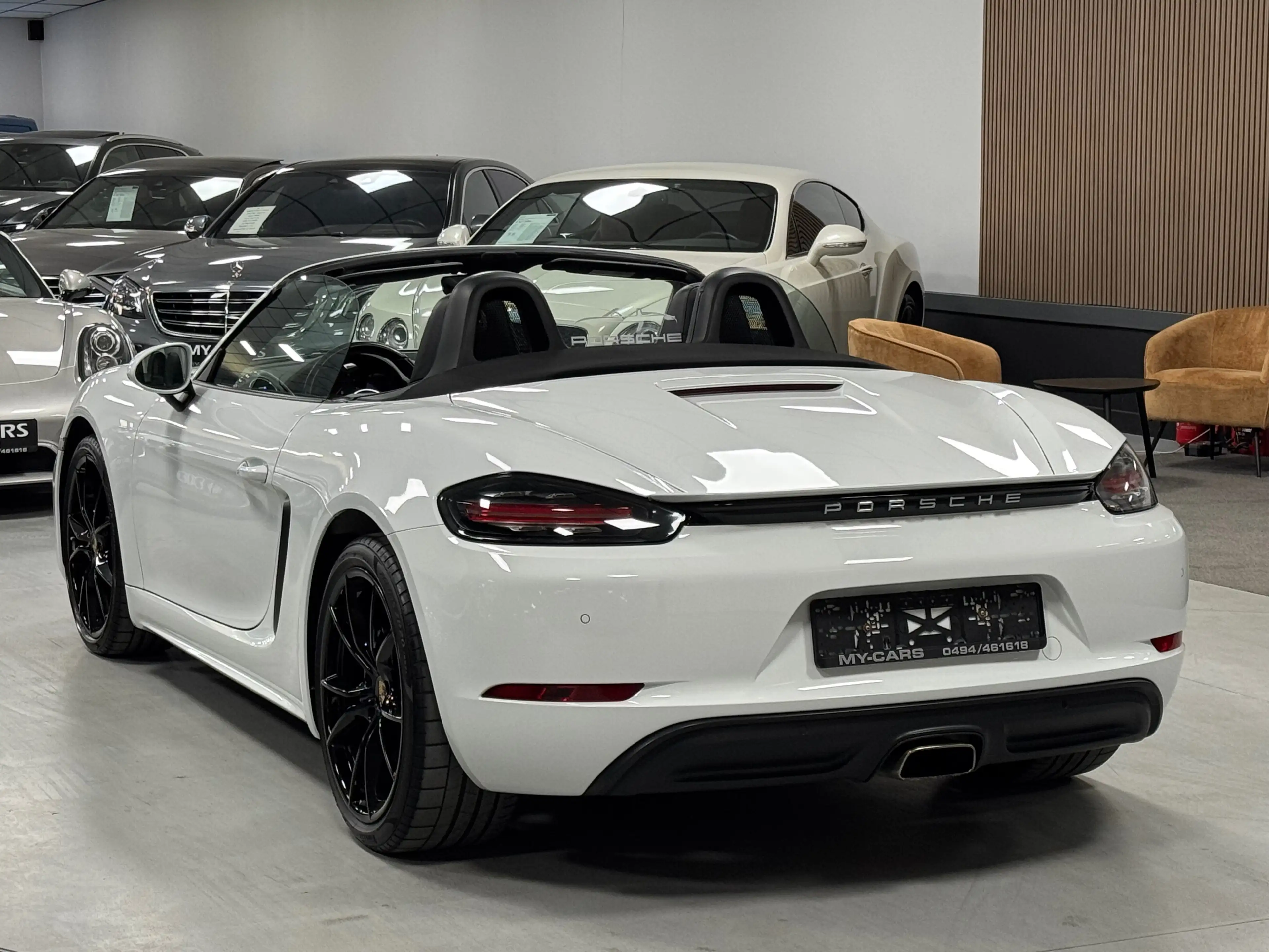 Porsche 718 Boxster 2.0 Turbo Cuir Clim Gps Xenon Ja 20 — photo 2