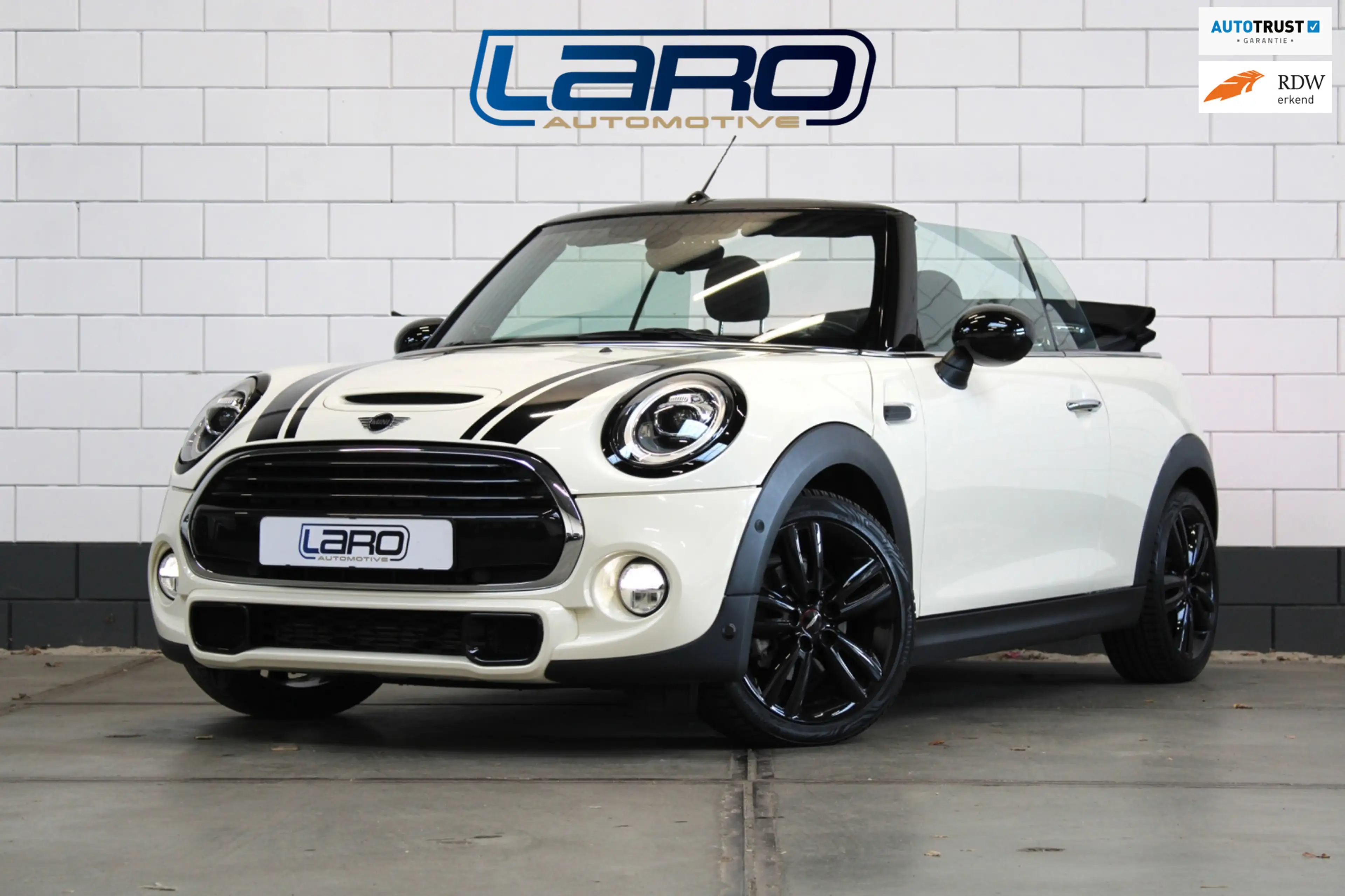 MINI Cooper Cabrio 1.5 136 pk Aut. | JCW H&K LED CarPlay Cruise Clima