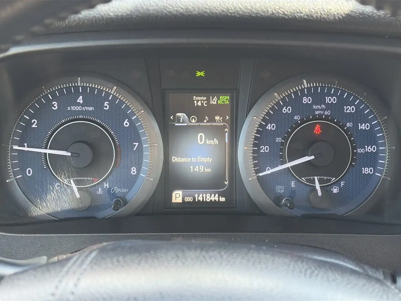 Toyota Sienna снимка Toyota Sienna