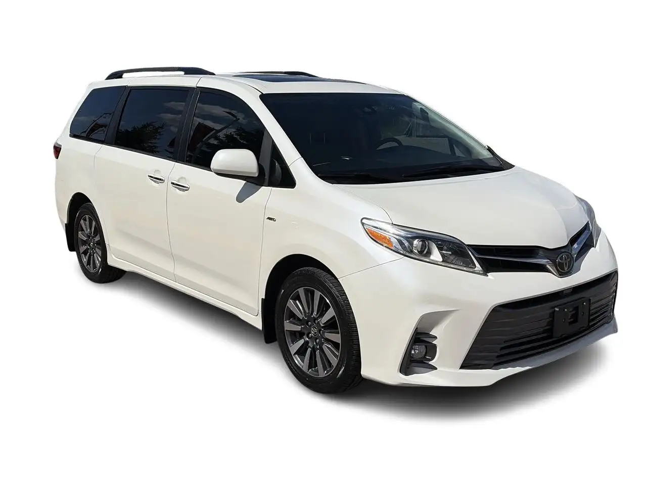 Toyota Sienna снимка Toyota Sienna