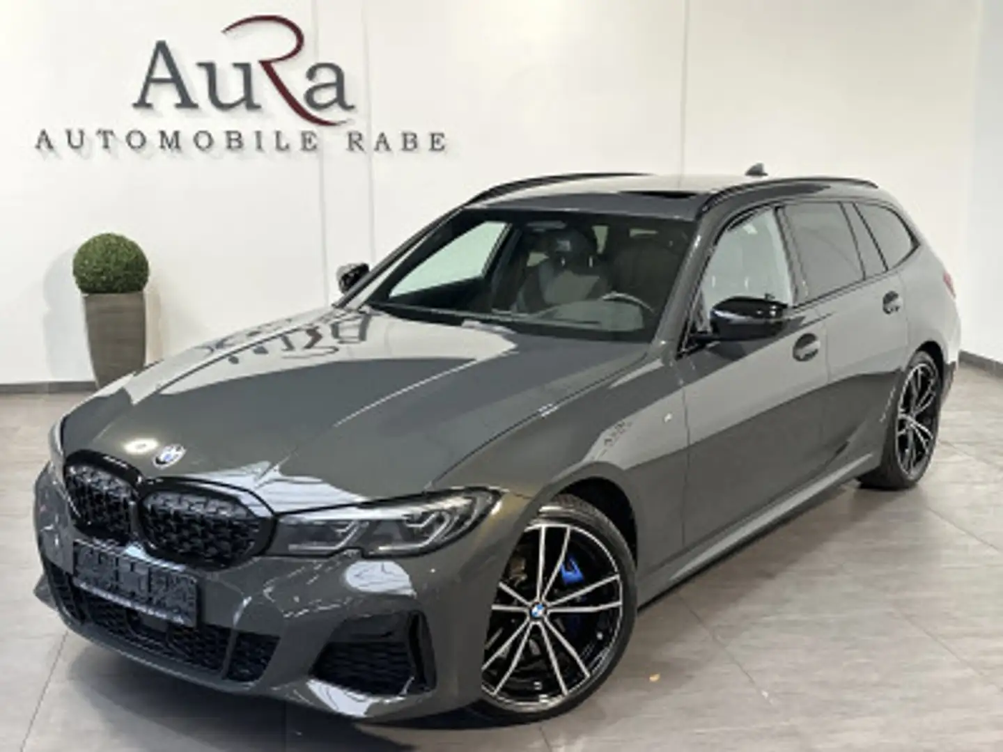 BMW 340 Touring xDrive NAV+LASER+AHK+HUD+PANO+360° Grey - 1