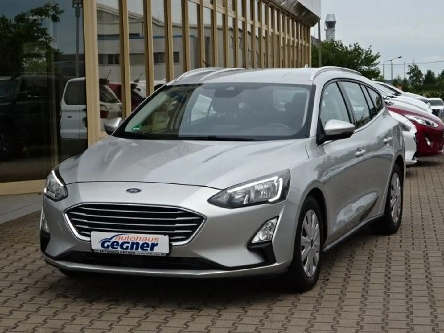 Ford Focus Turnier 95PS Cool & Connect Klima Navi Silber - 2