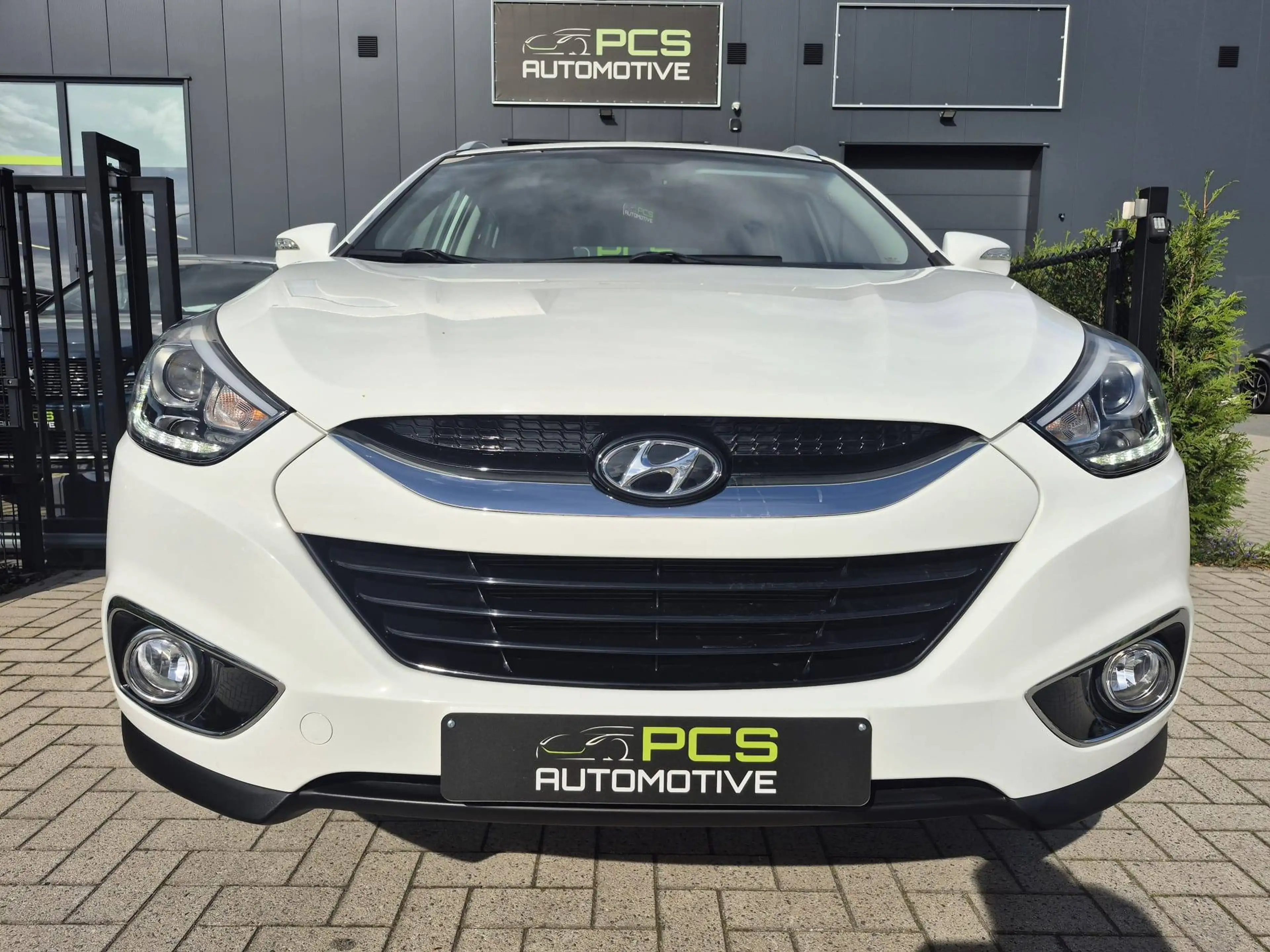 Hyundai iX35 1.6i 2WD / Benzine / 30.000km / 12mnd Waarborg — photo 2