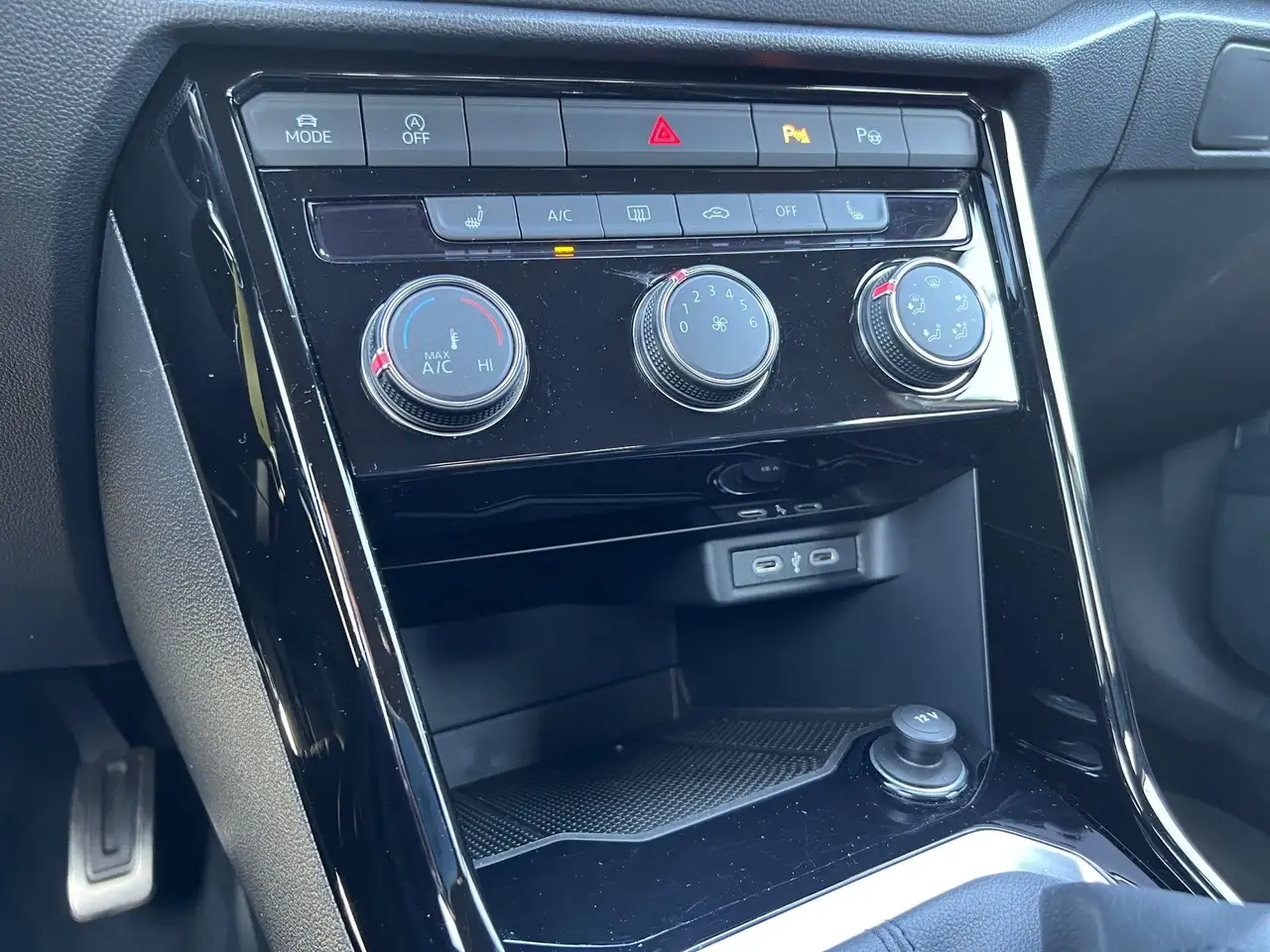 Volkswagen T-Roc 1,0 TSI R-Line, миниатюра 27