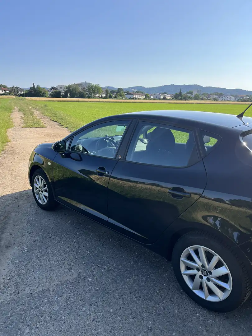 SEAT Ibiza Reference Schwarz - 2