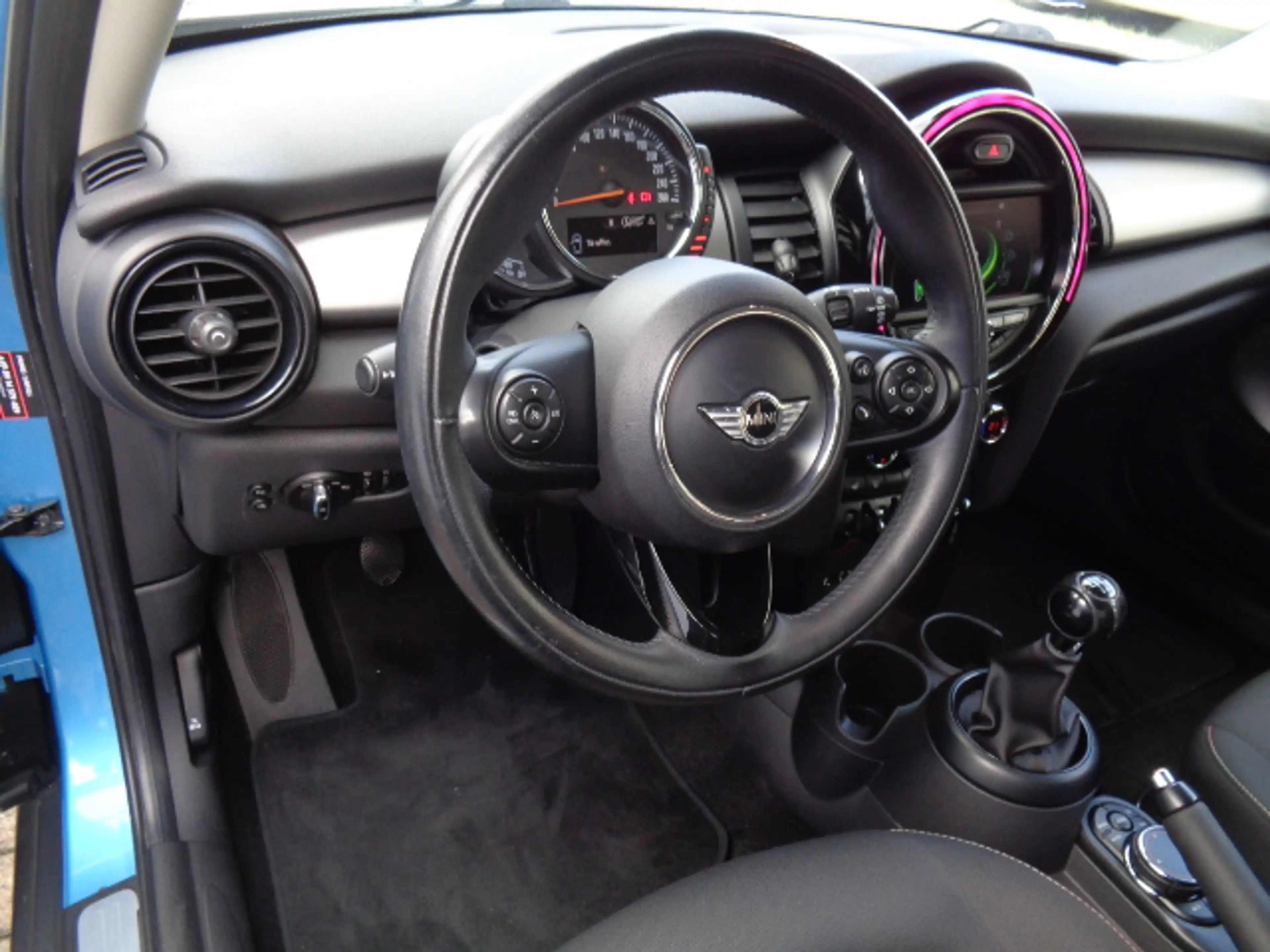 MINI One MINI 5-TÜRER — photo 13