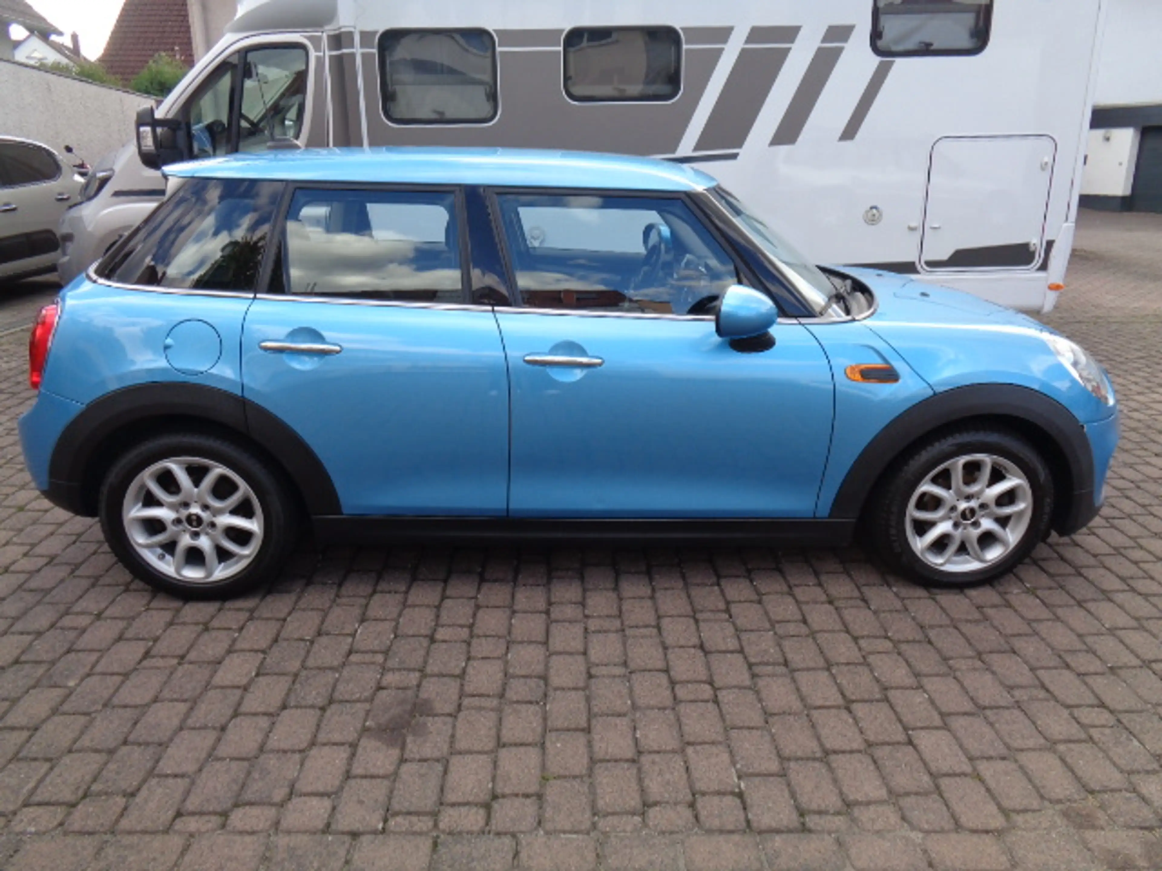 MINI One MINI 5-TÜRER — photo 4
