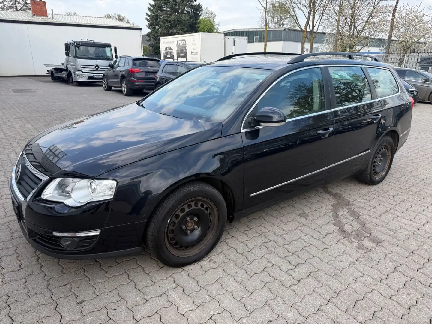 Volkswagen Passat Variant Comfortline HU: 08/2026 !!! Schwarz - 2