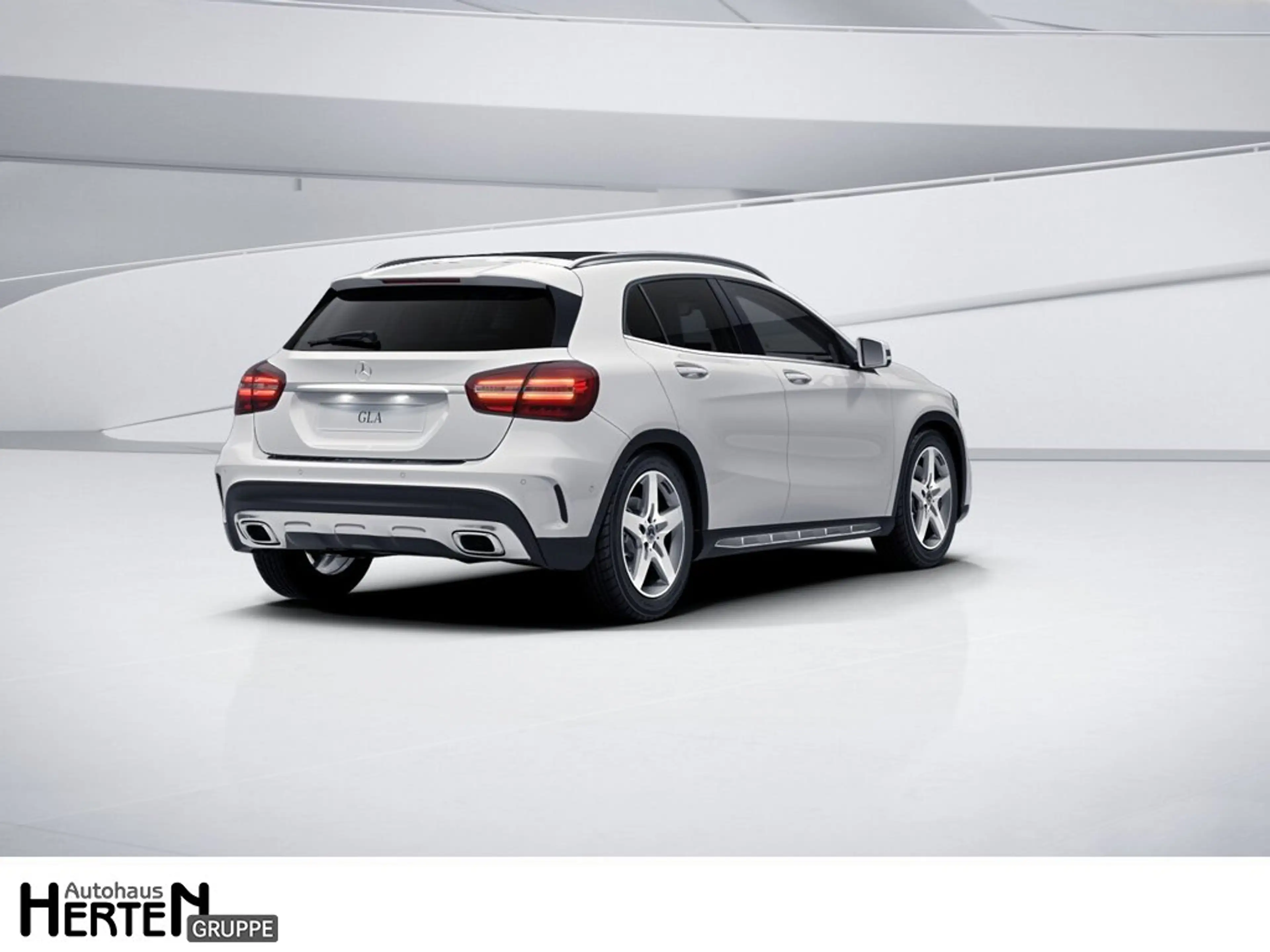 Mercedes-Benz GLA 250 AMG 4MATIC+360°+LED+NAVI+PANO+AHK+KEYLES — photo 2