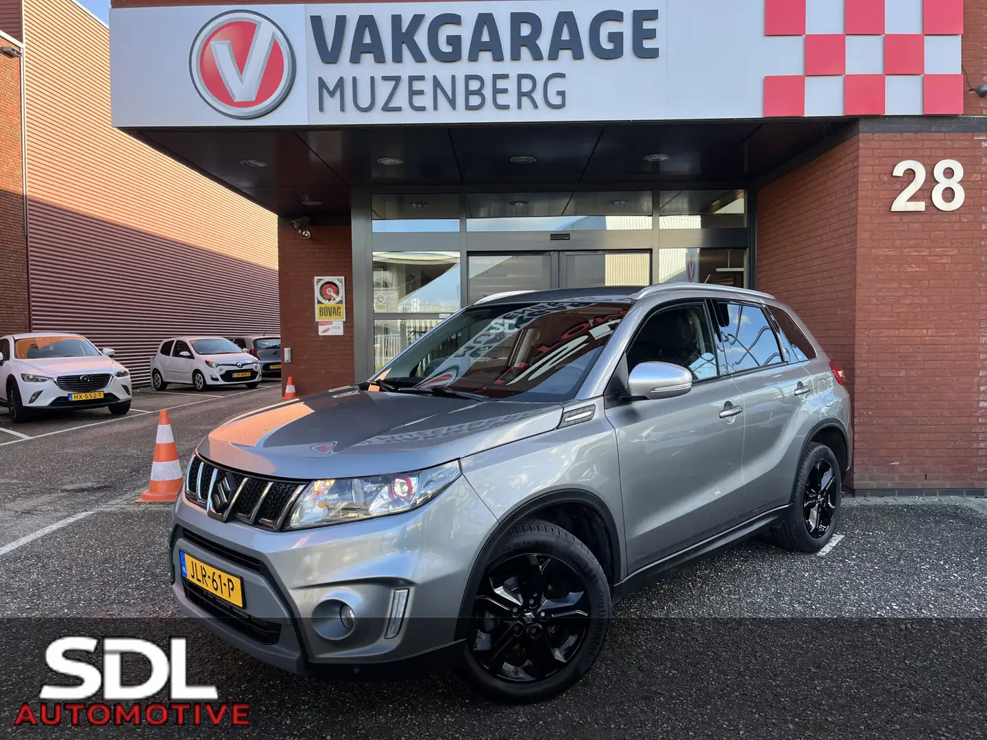 Suzuki Vitara 1.4 Boosterjet Stijl 1e Eigenaar 51.000KM UNIEK // Grijs - 1