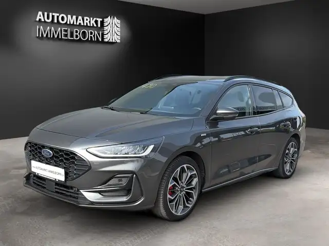 Ford Focus view 4
