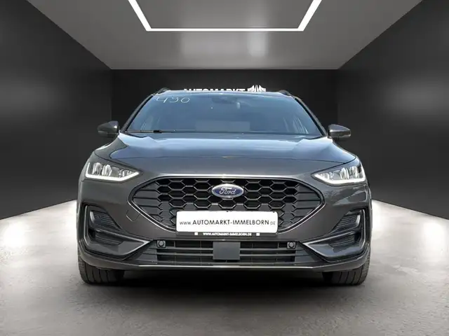 Ford Focus view 9