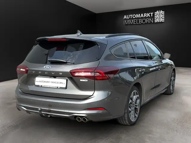 Ford Focus view 7