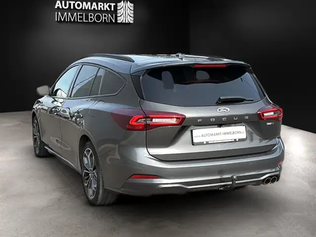 Ford Focus view 5