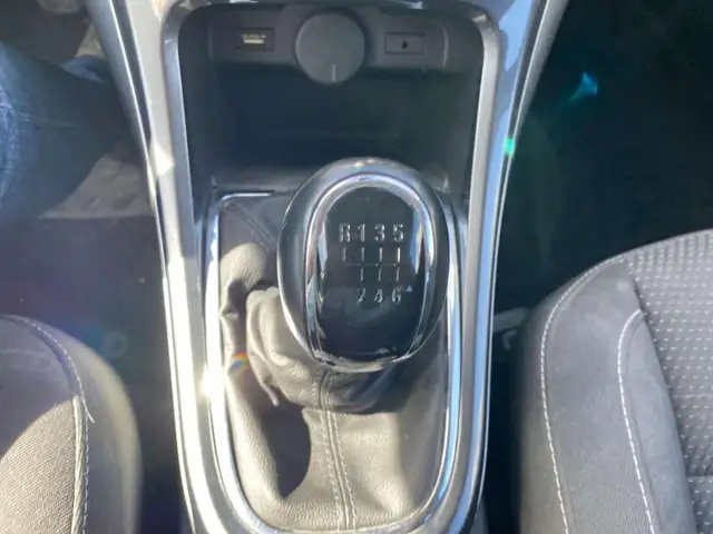 Opel Astra view 14