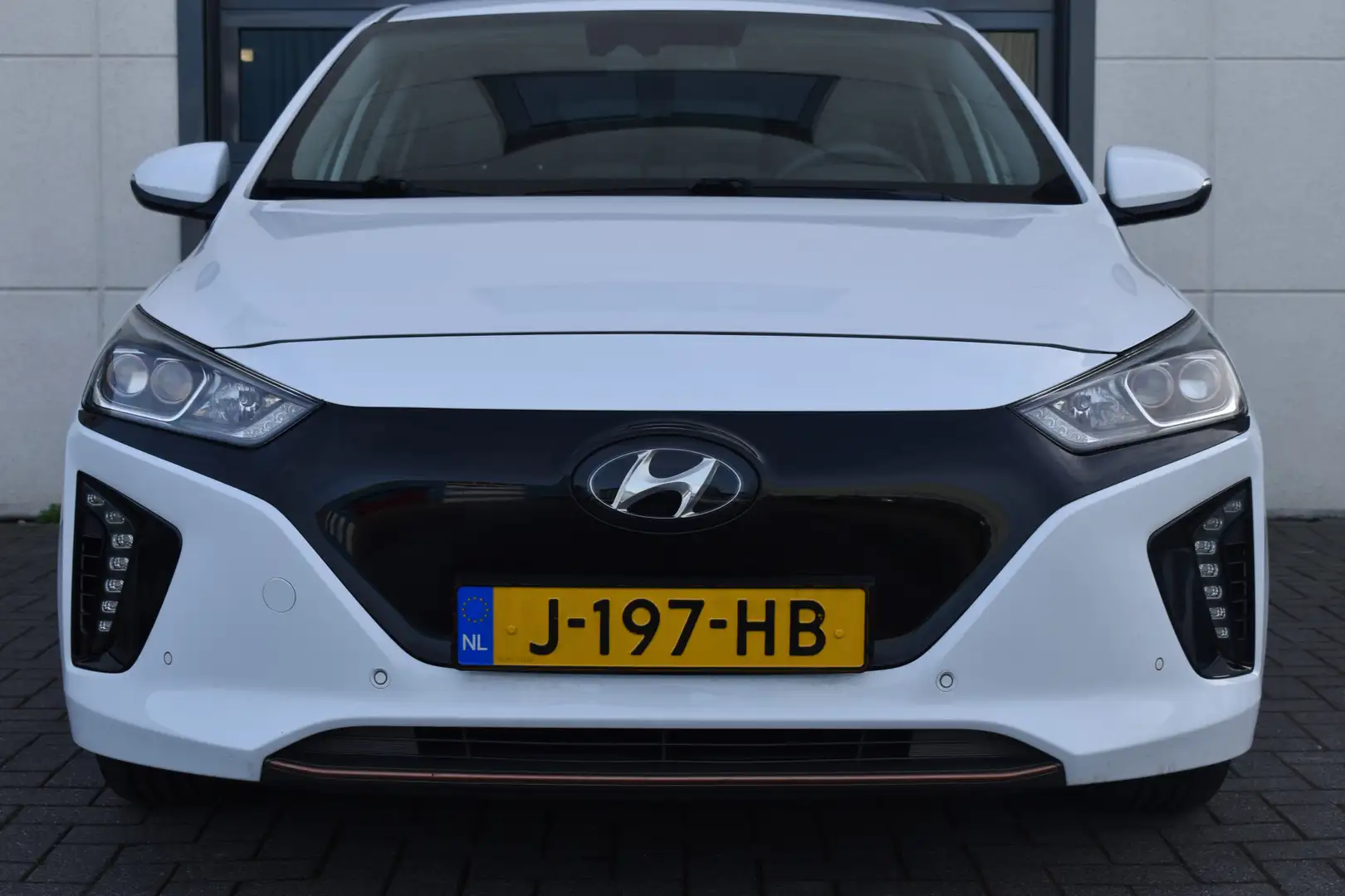 Hyundai IONIQ Premium EV Blanc - 2