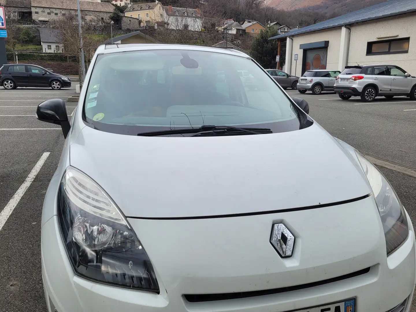 Renault Scenic Scenic III dCi 130 FAP Energy eco2 Bose - 2