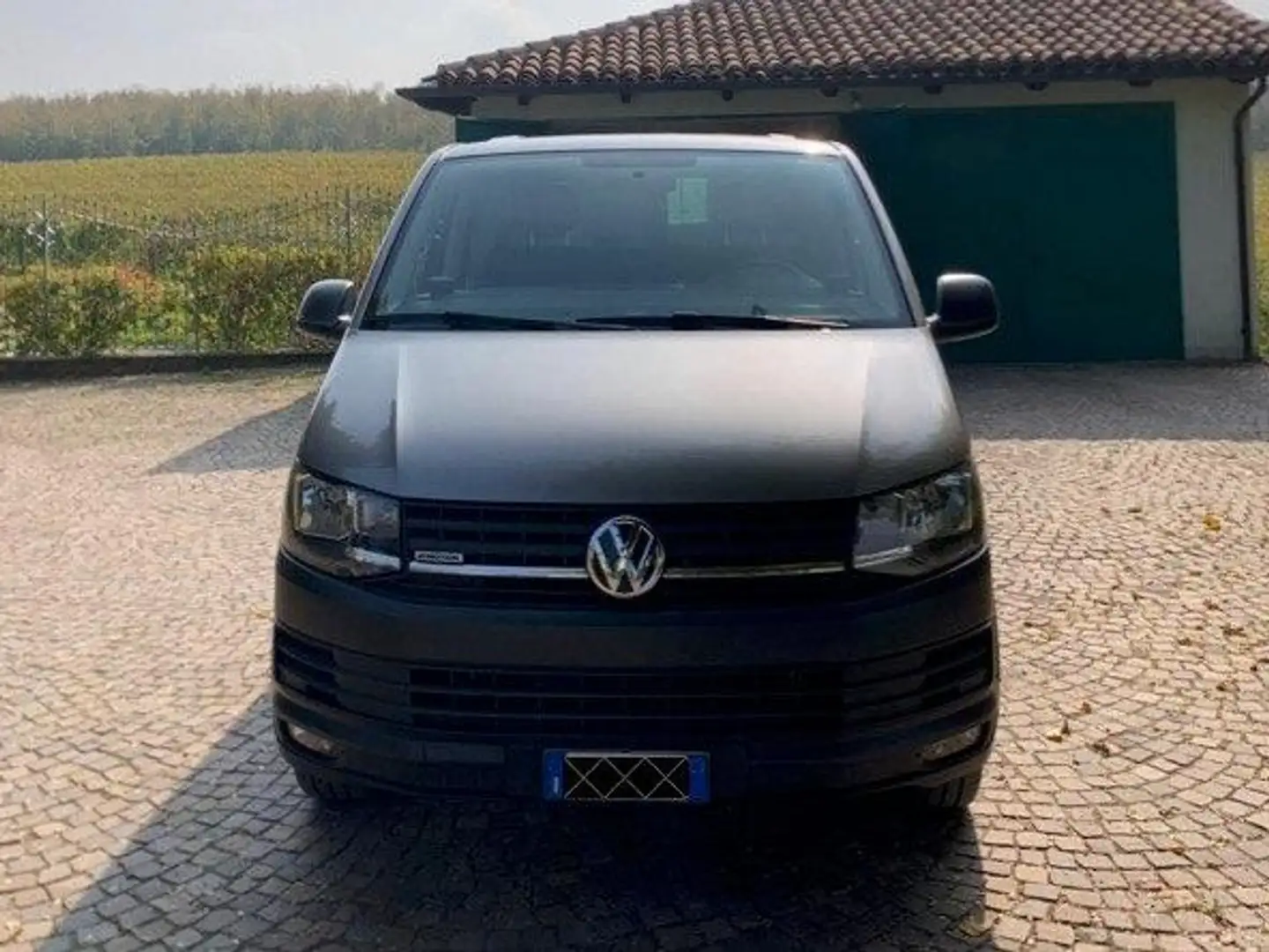 Volkswagen T6 Caravelle 2.0 TDI DSG 4 motion Grigio - 1