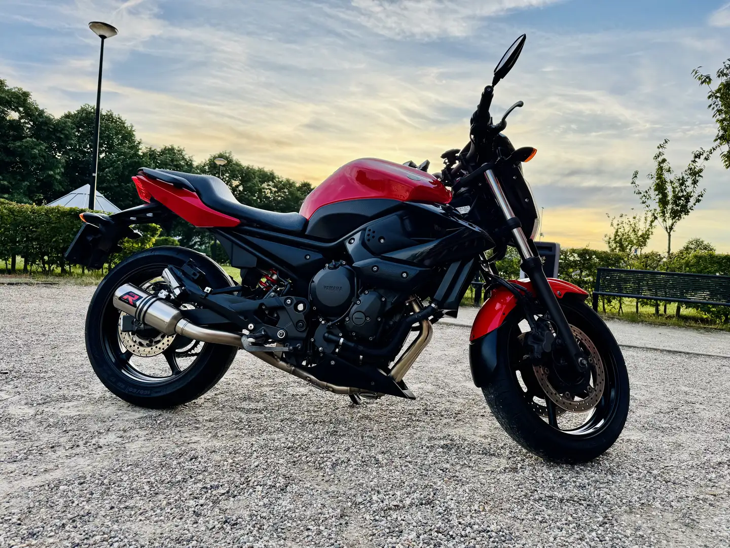 Yamaha XJ 6 N Rojo - 2