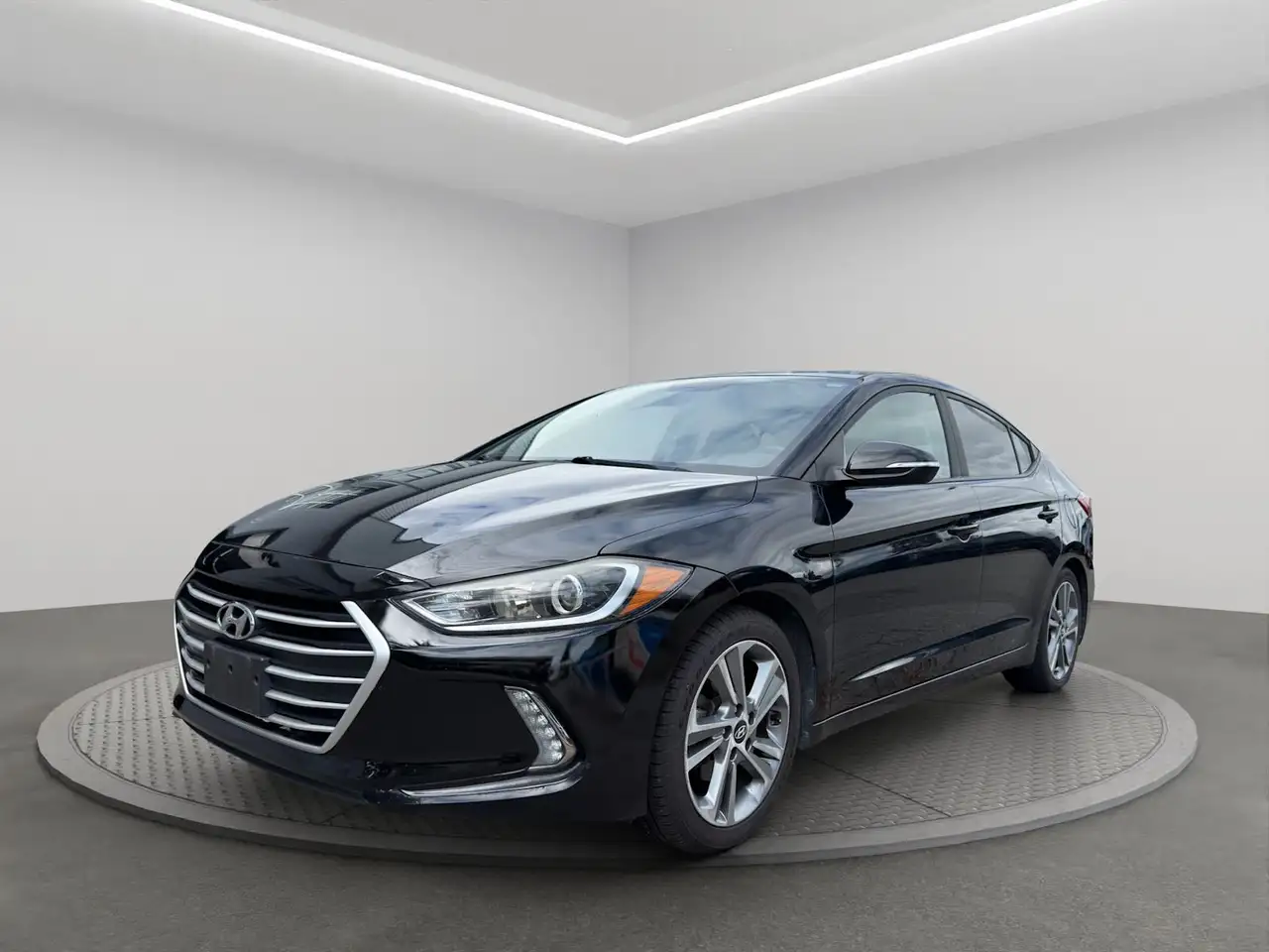 Hyundai ELANTRA снимка Hyundai ELANTRA