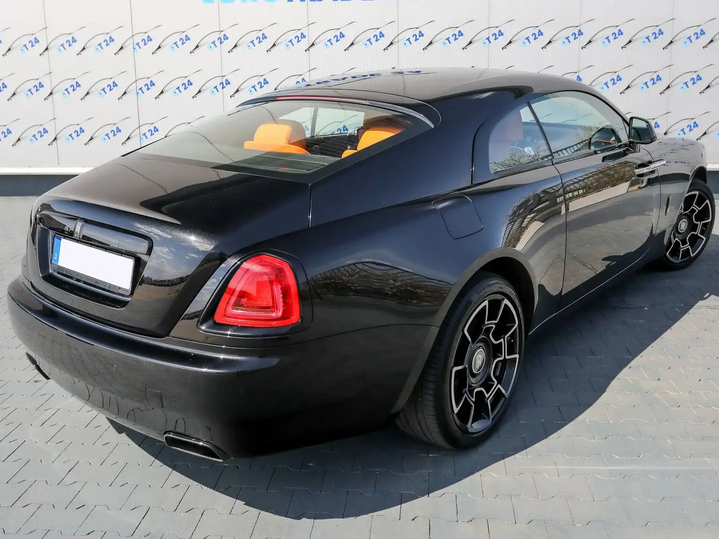 Rolls-Royce Wraith Black Badge Black - 2