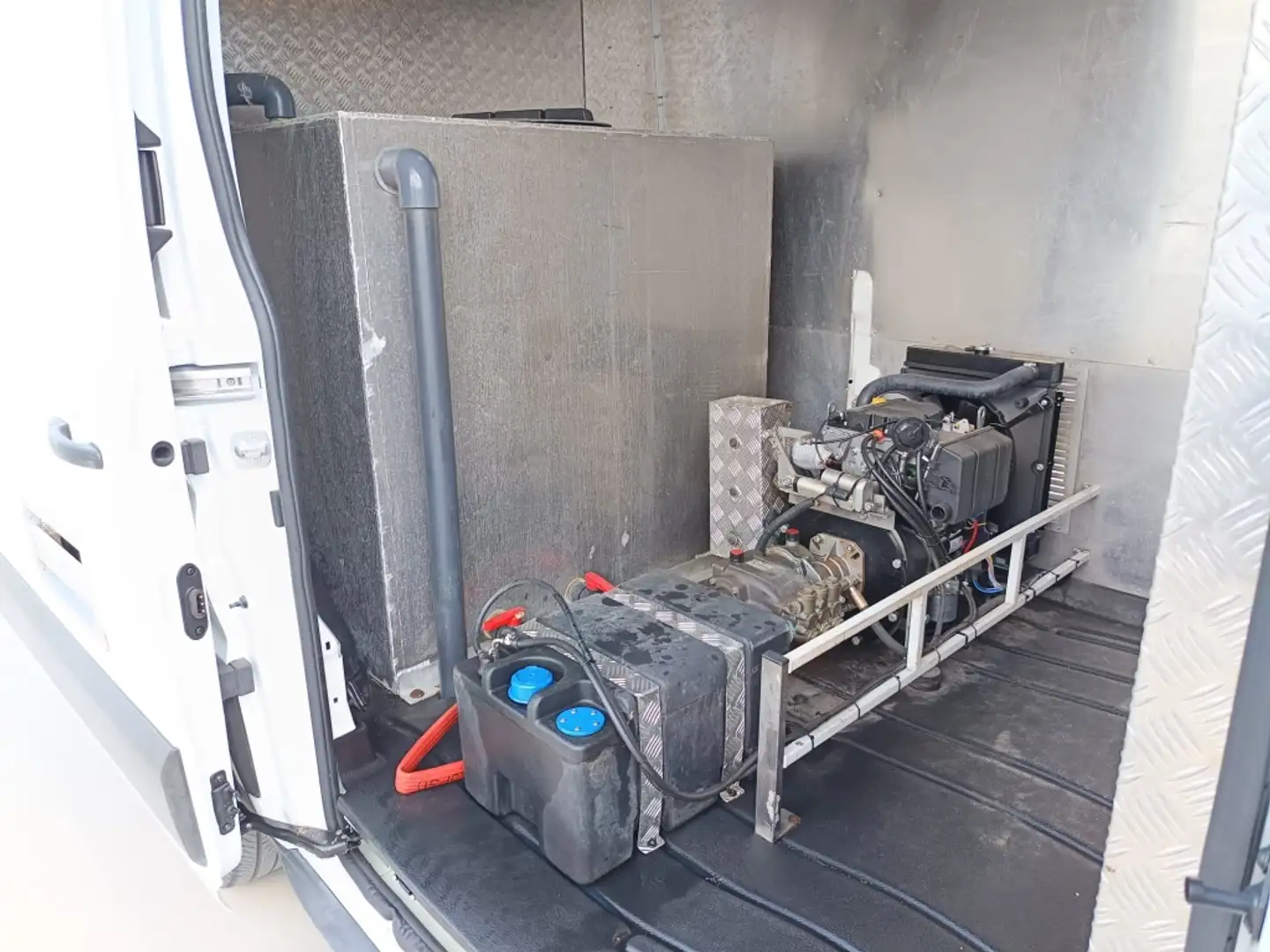 Ford Transit FORD Industrial  Manual de 4 Puertas Blanco - 2